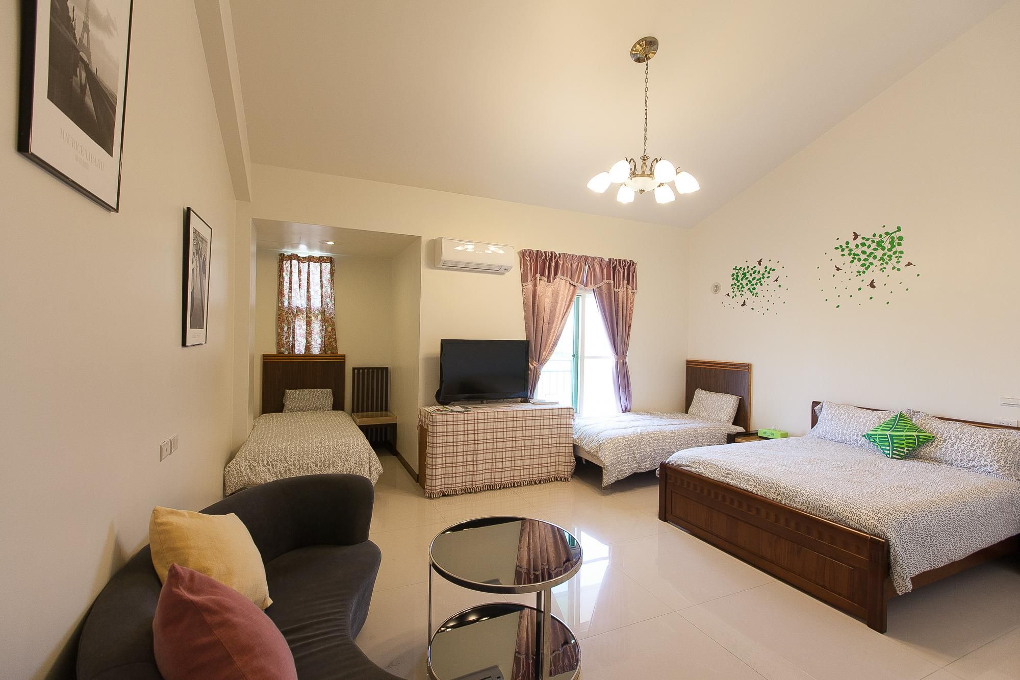 Family Room for 4 Adults