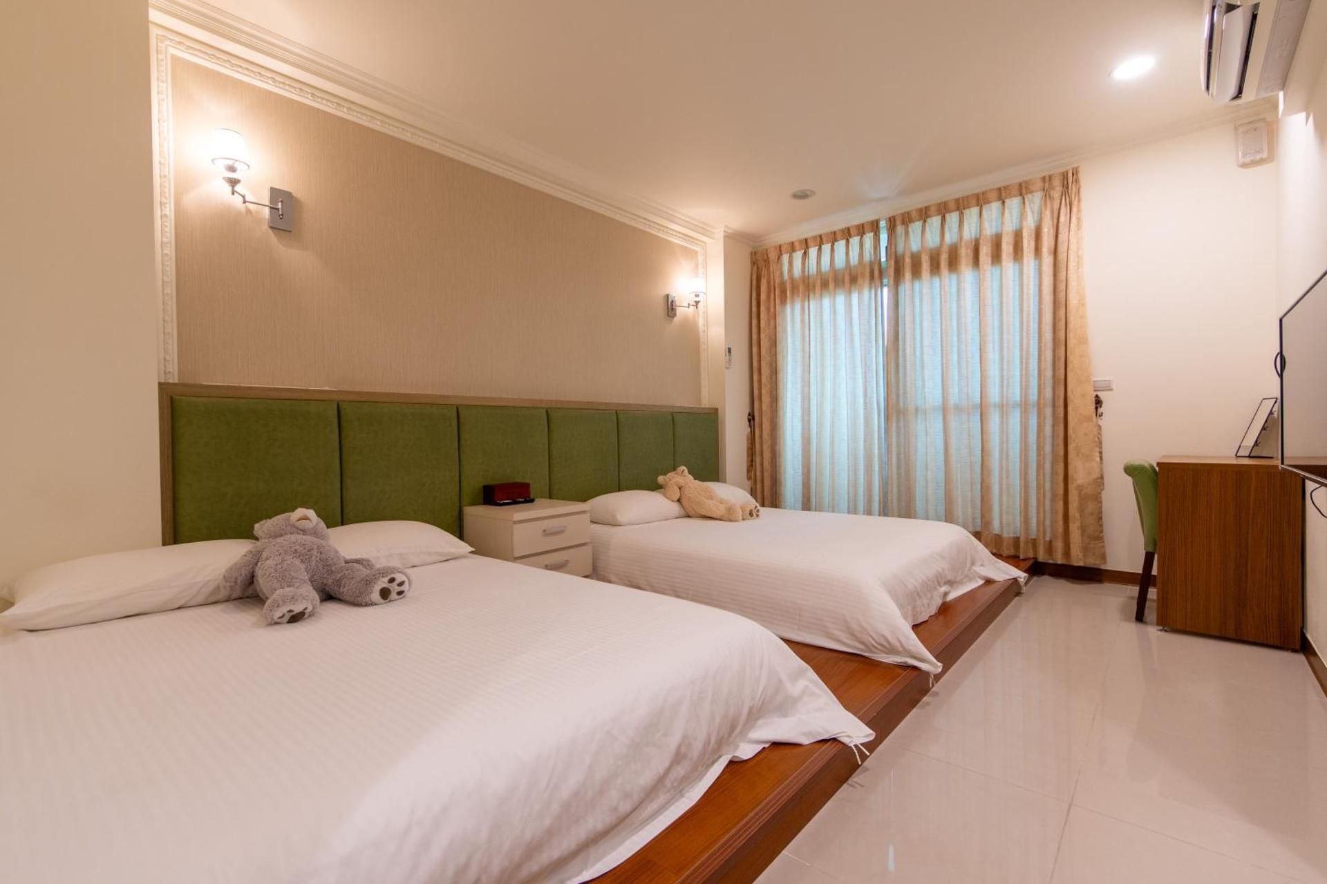 Deluxe Garden View Quadruple Room