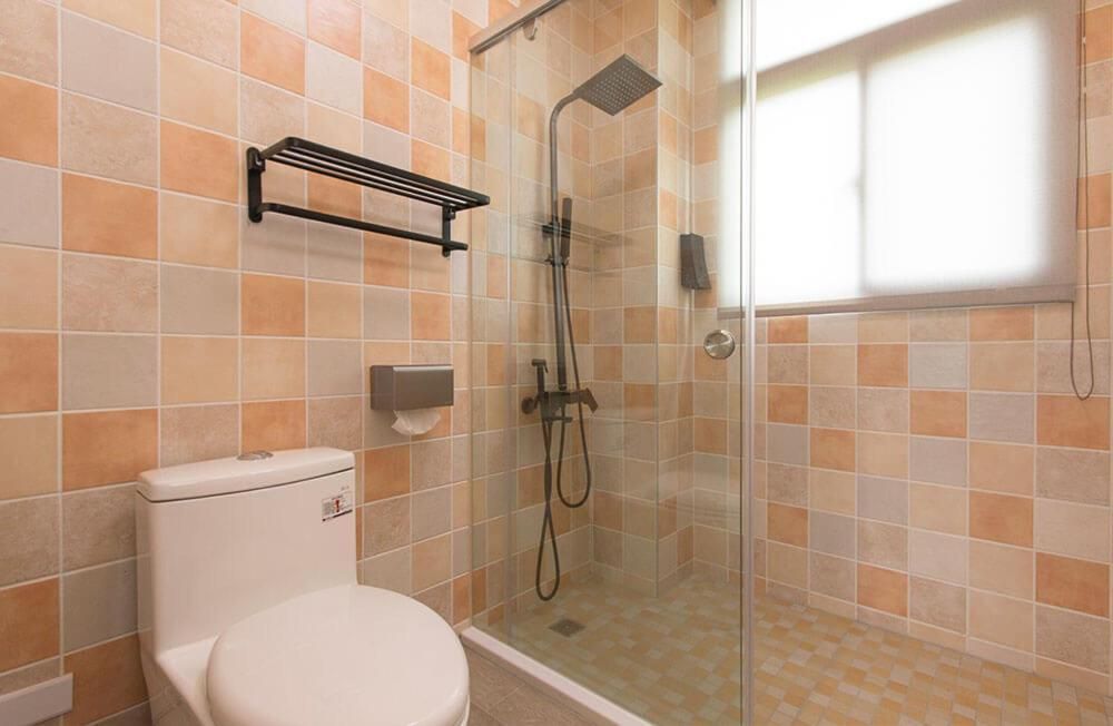 86.88BNB Queen Room with Two Queen Beds 2