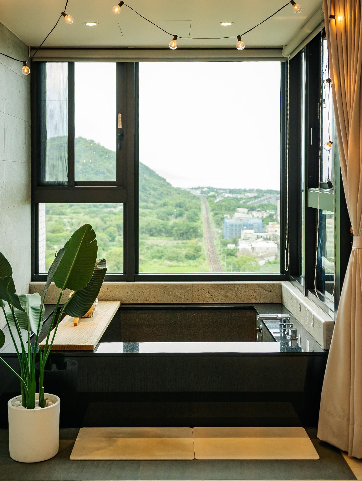 Ocean View Romance Suite