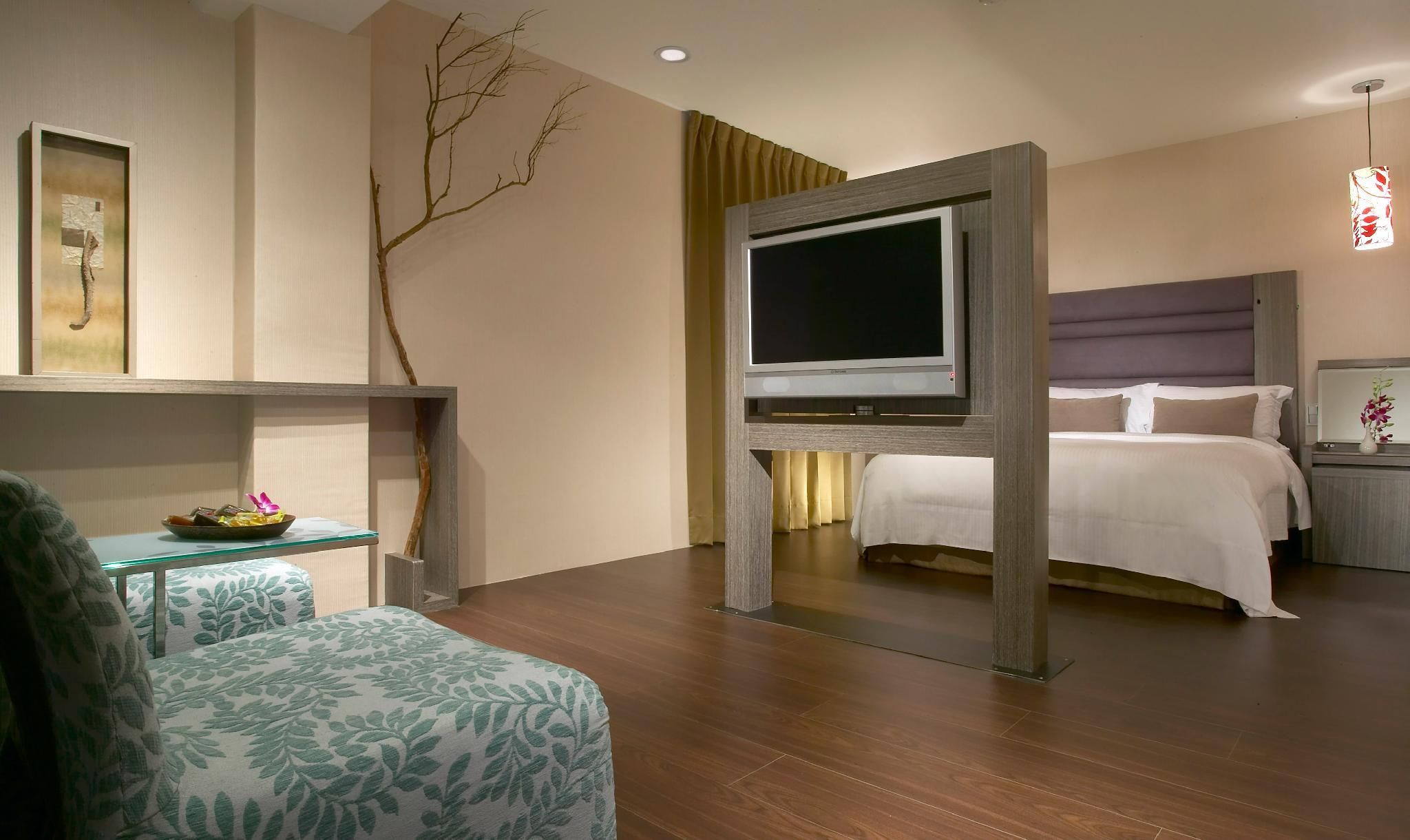 Suite with 1 Queen bed