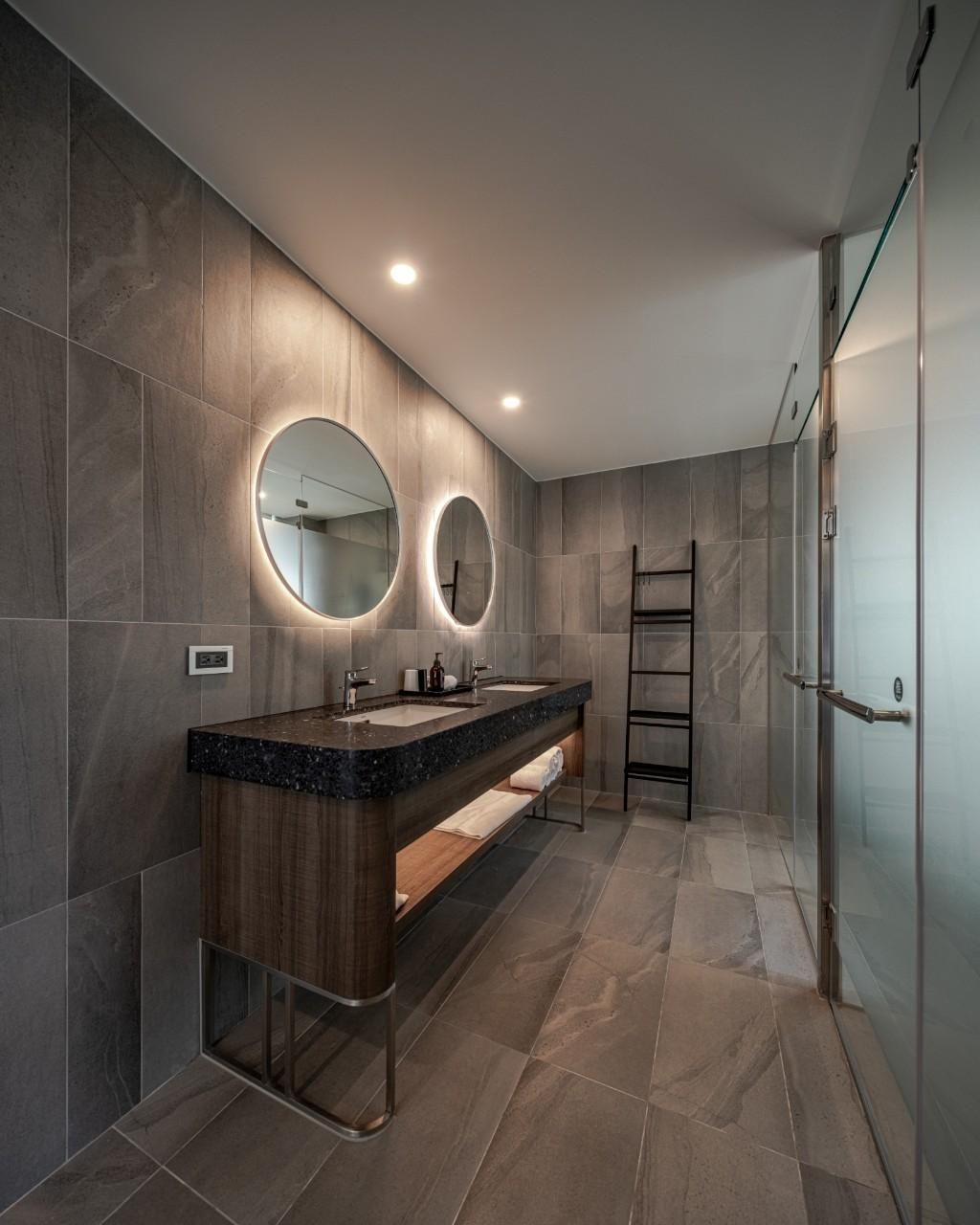 Superior Mountain View