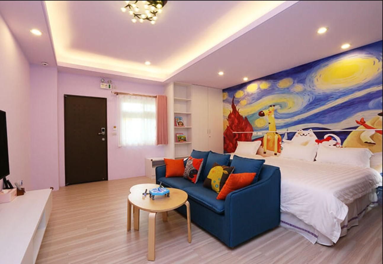 Triple Family Room