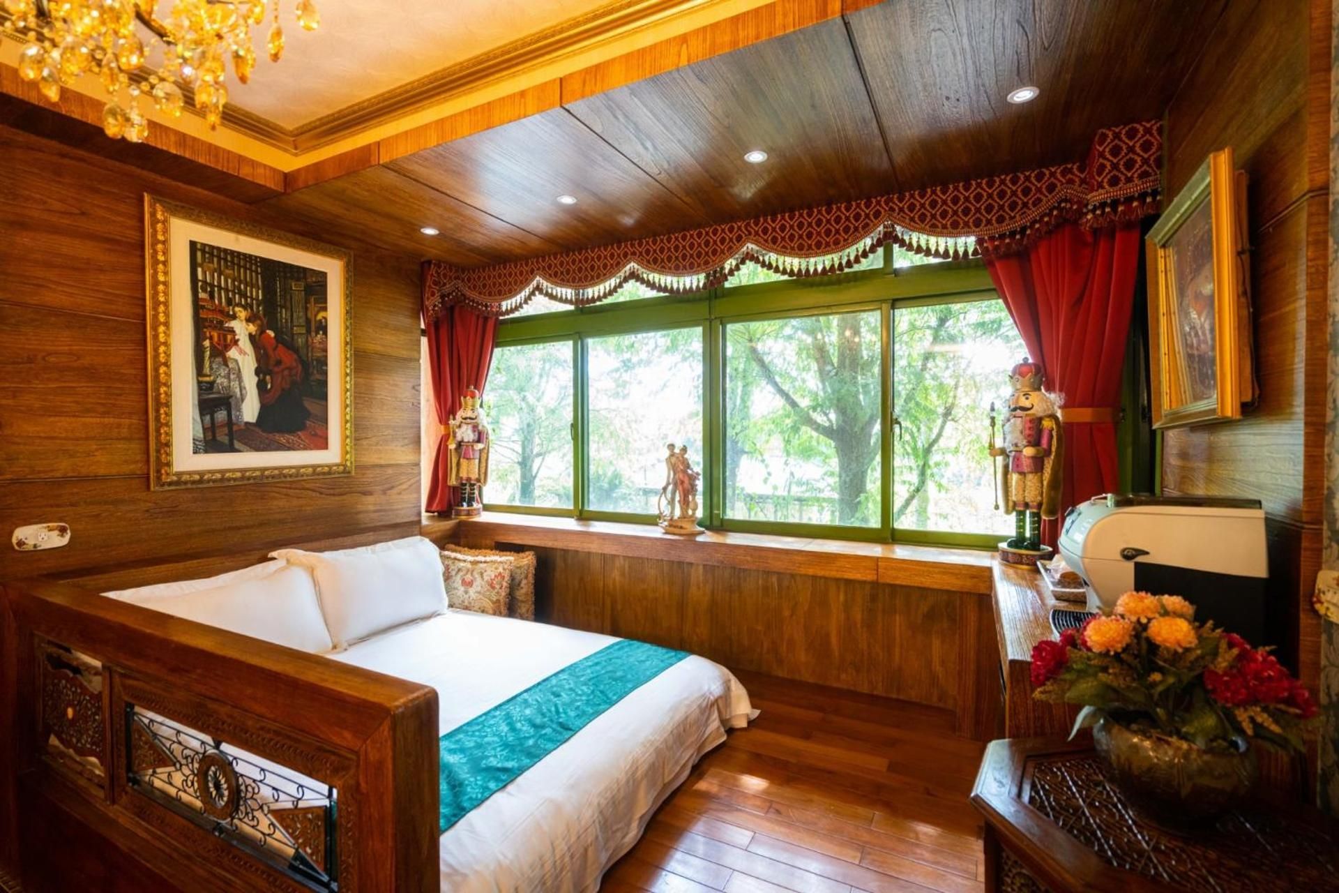 Deluxe Family Suite