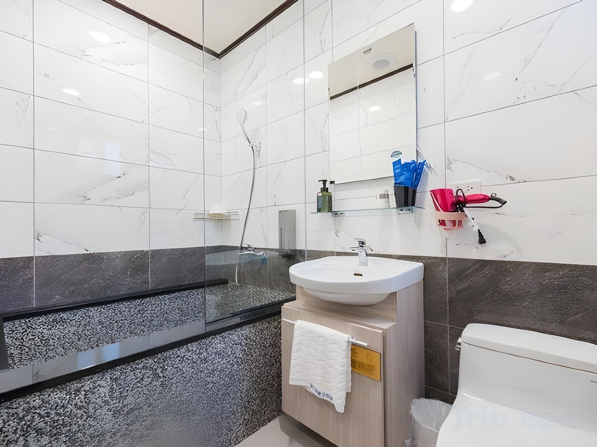 Quadruple Room with Bathroom