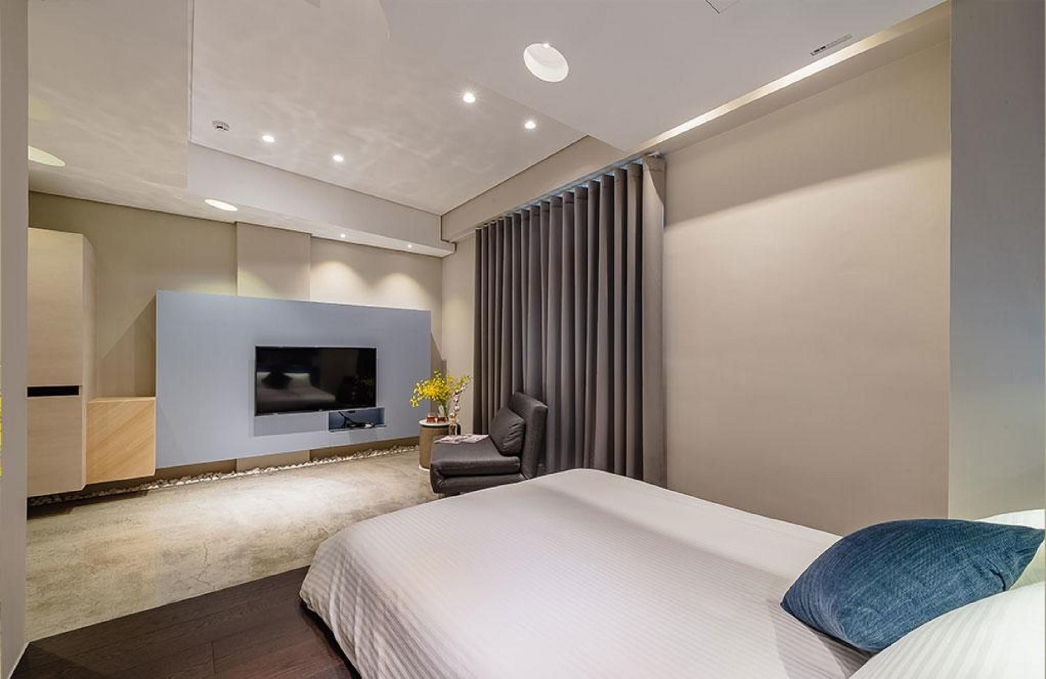 Deluxe Double Bed
