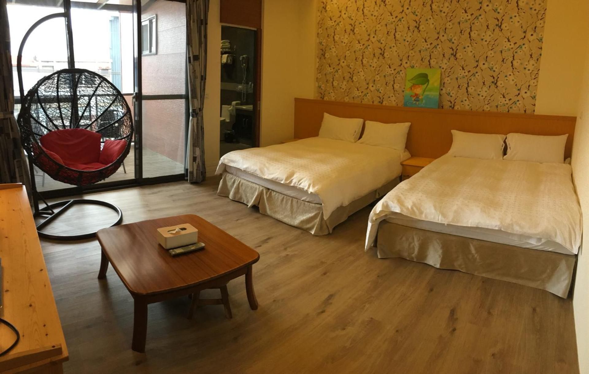 Deluxe Twin With Balcony
