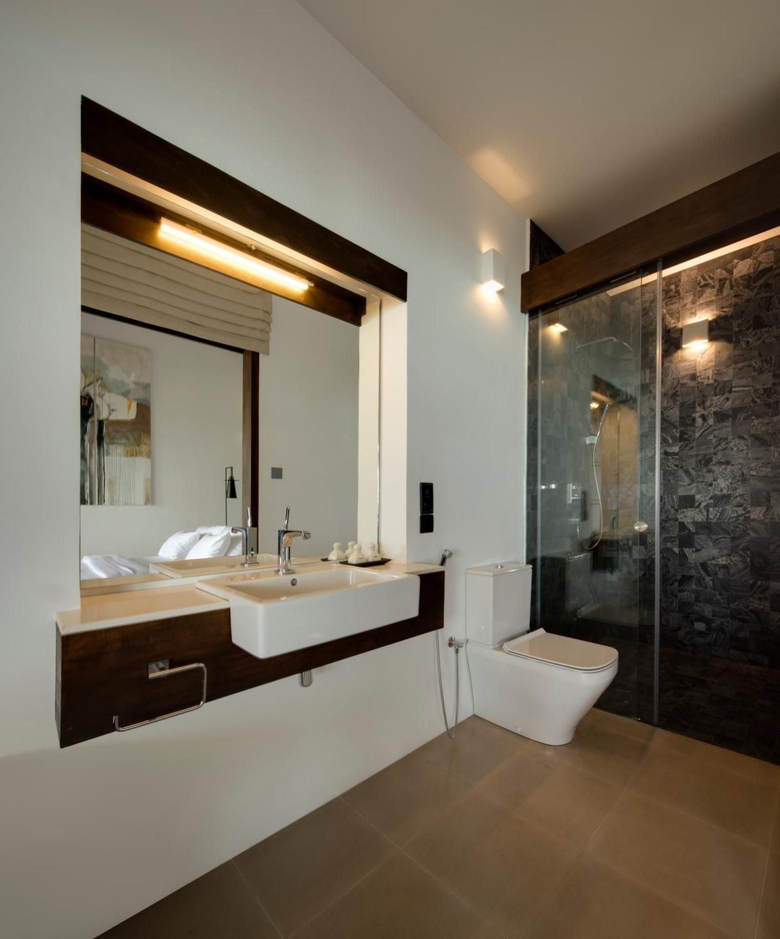 Deluxe Twin Room with Sea View