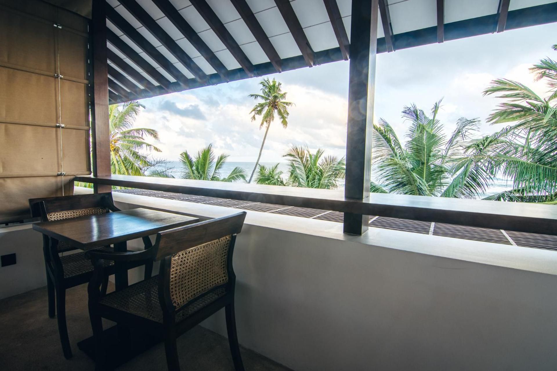 Deluxe King Room with Sea View
