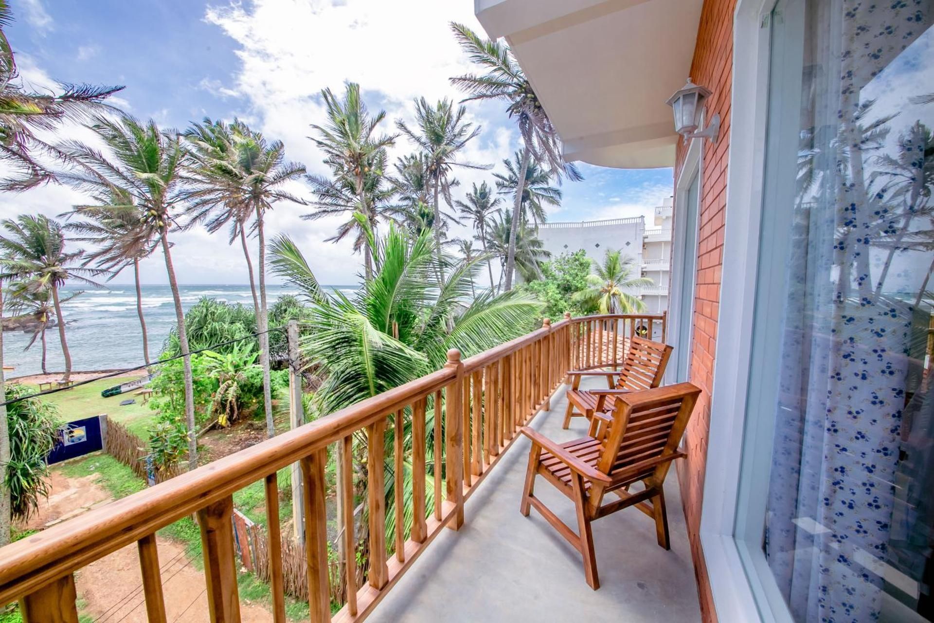 Deluxe Double Room with Balcony and Sea View