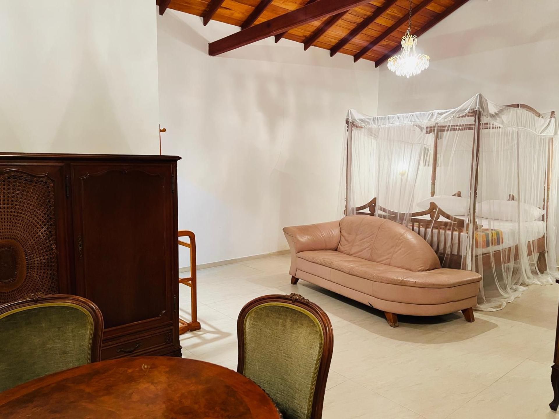 King Studio with Sofa Bed