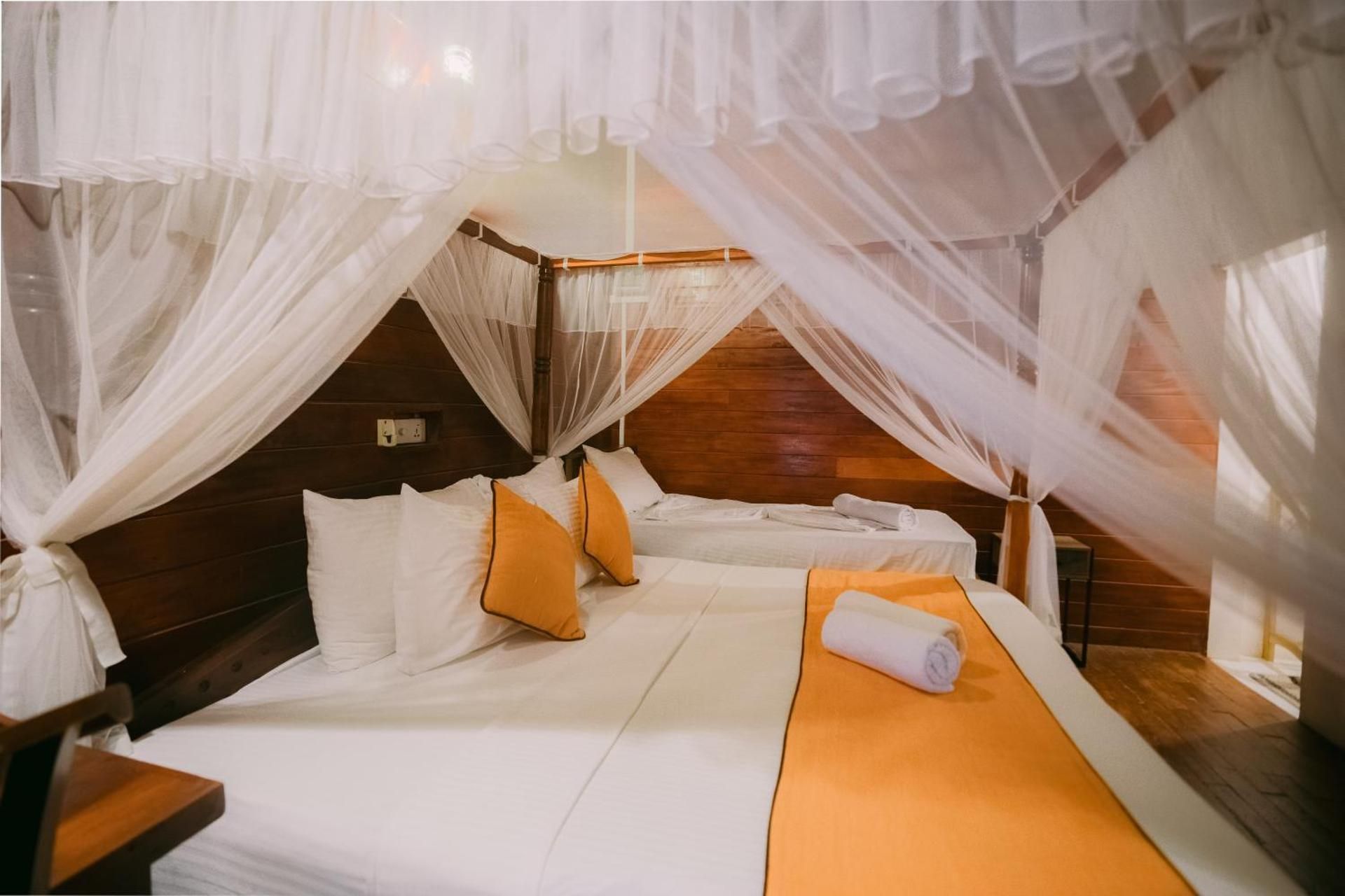 Deluxe Double Room with Balcony and Sea View