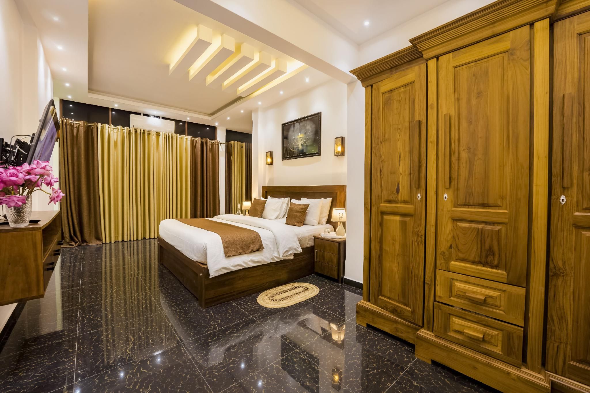 Deluxe Suite - Balcony