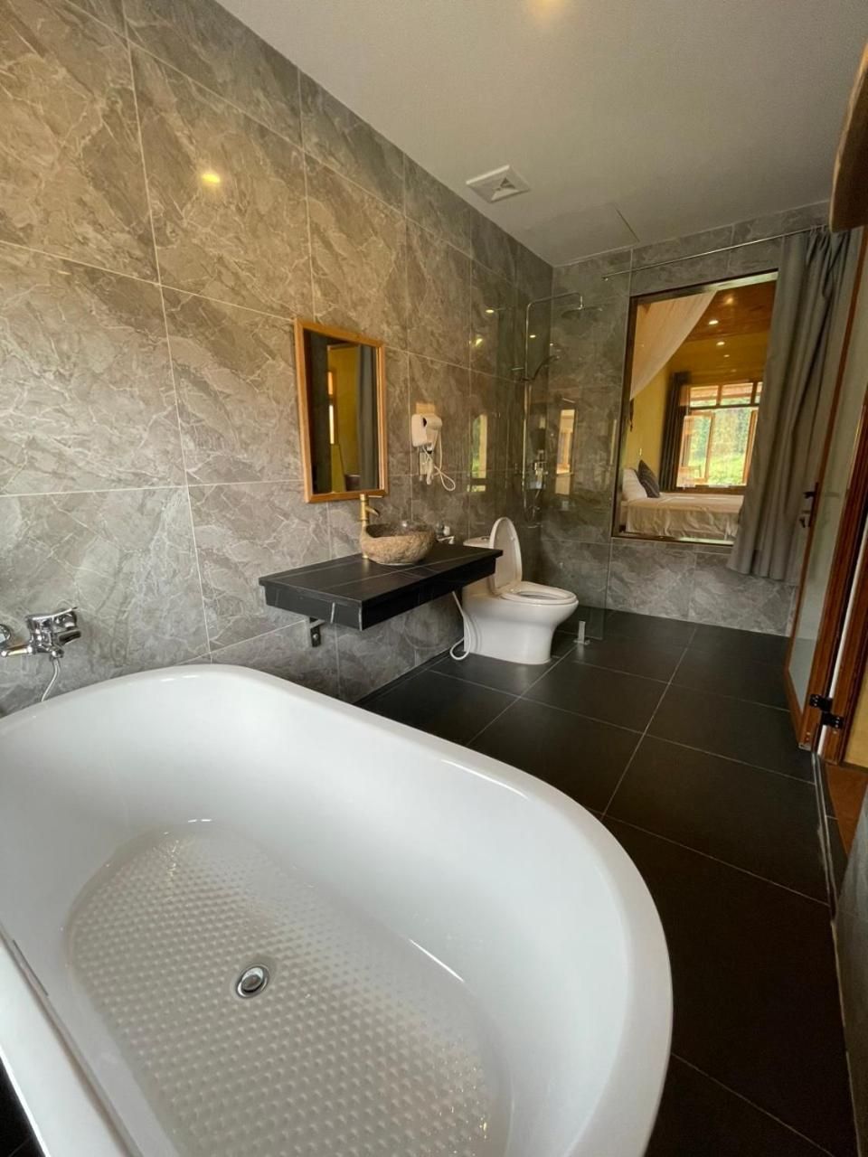 Sky Bay Lodge Suite Pool View 2