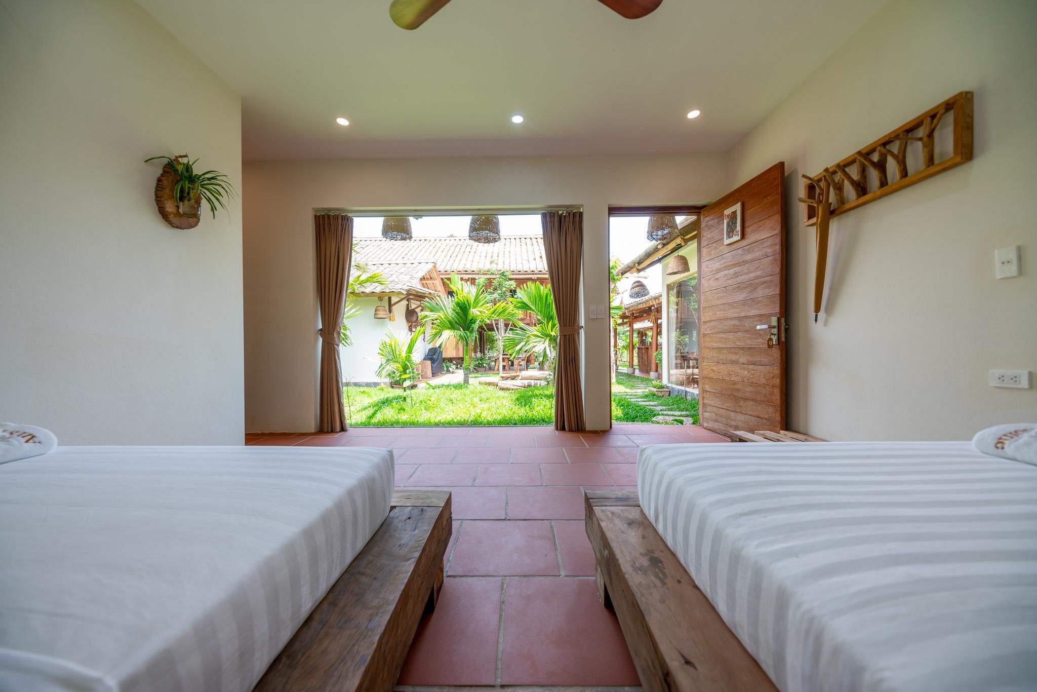 Twin Room with View