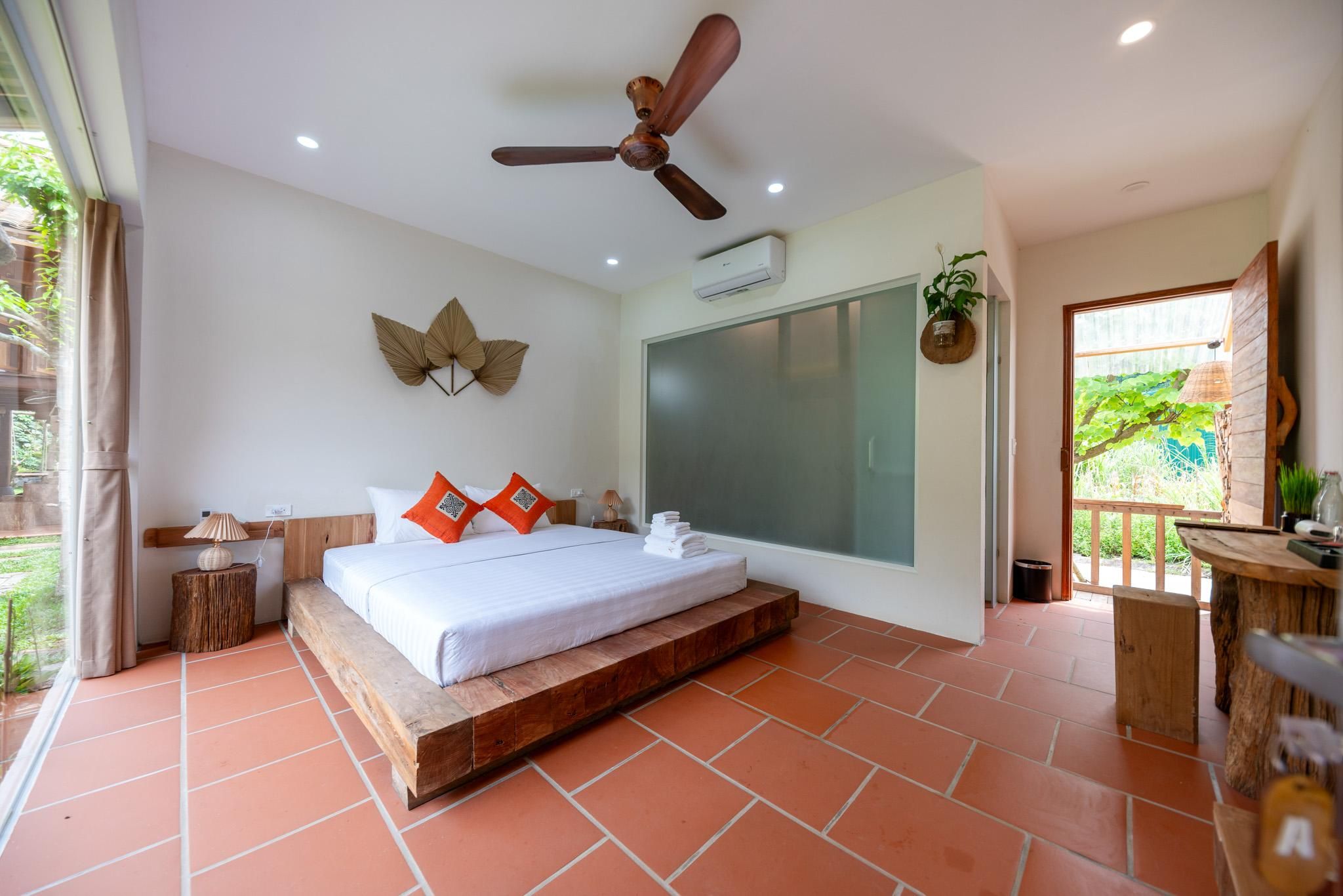 Queen Room