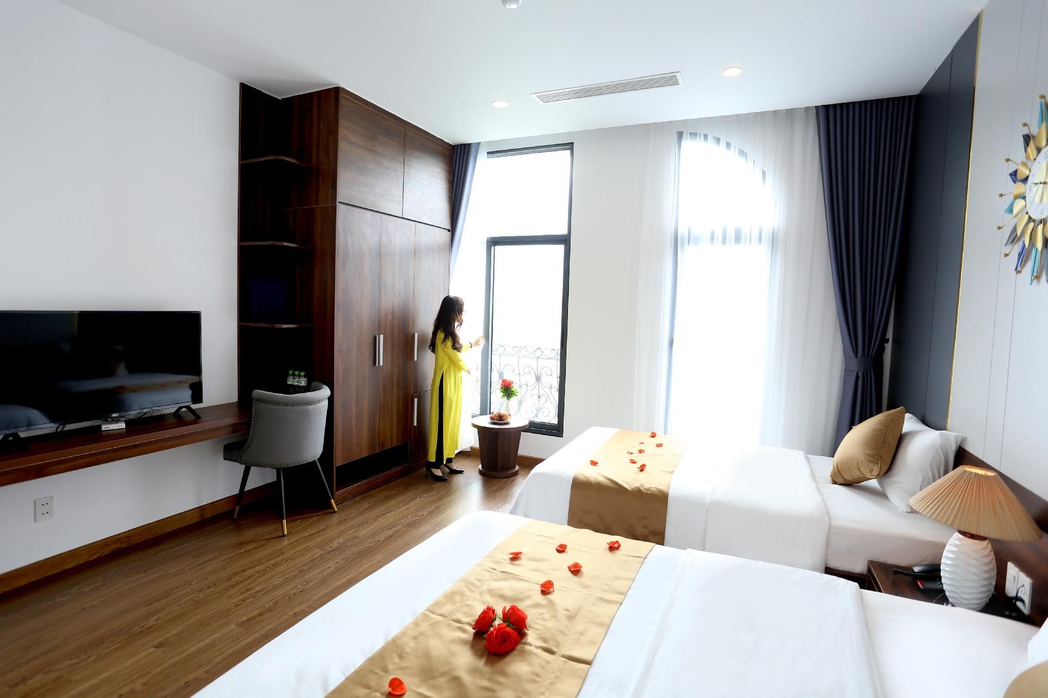 River View Twin Suite