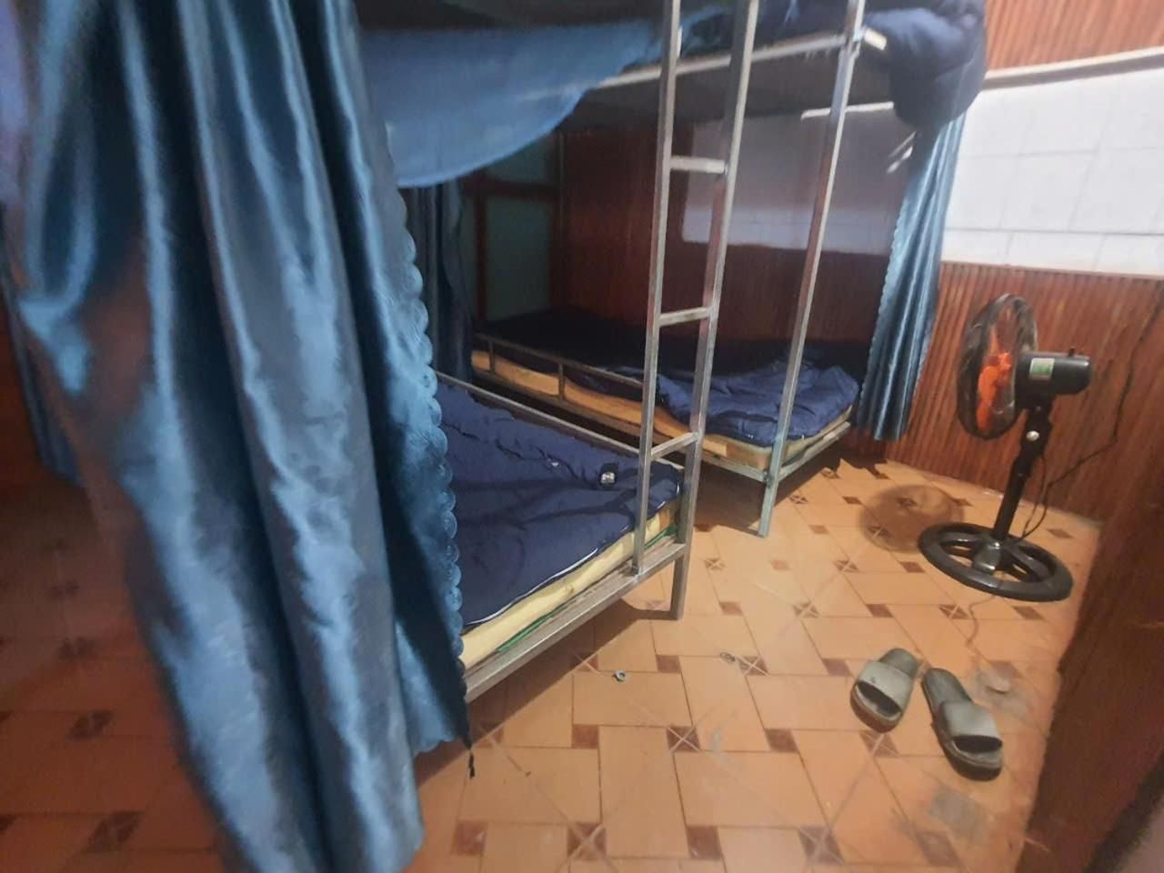 Bunk Bed in Mixed Dormitory Room