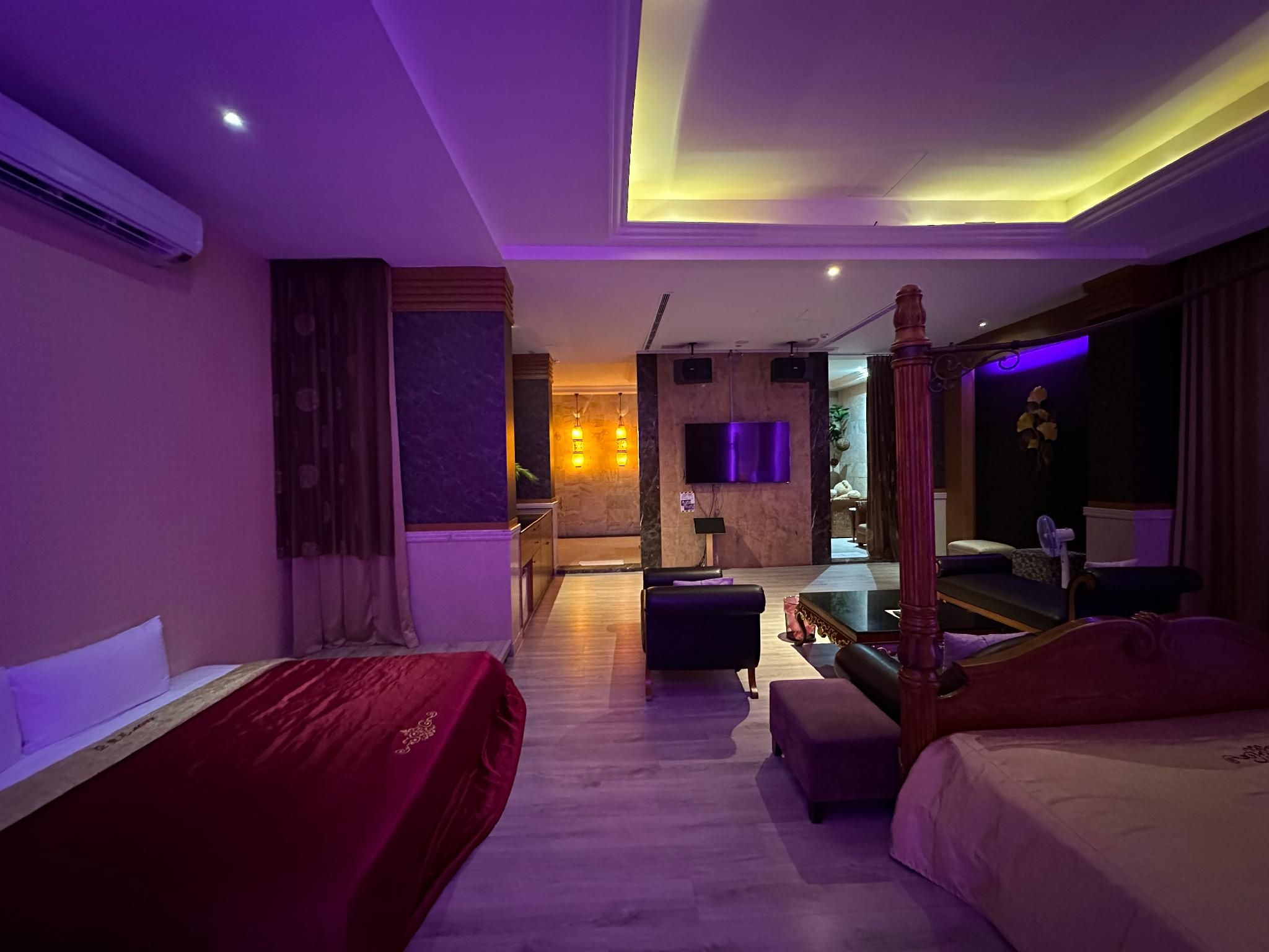 Presidential Suite with Private Pool