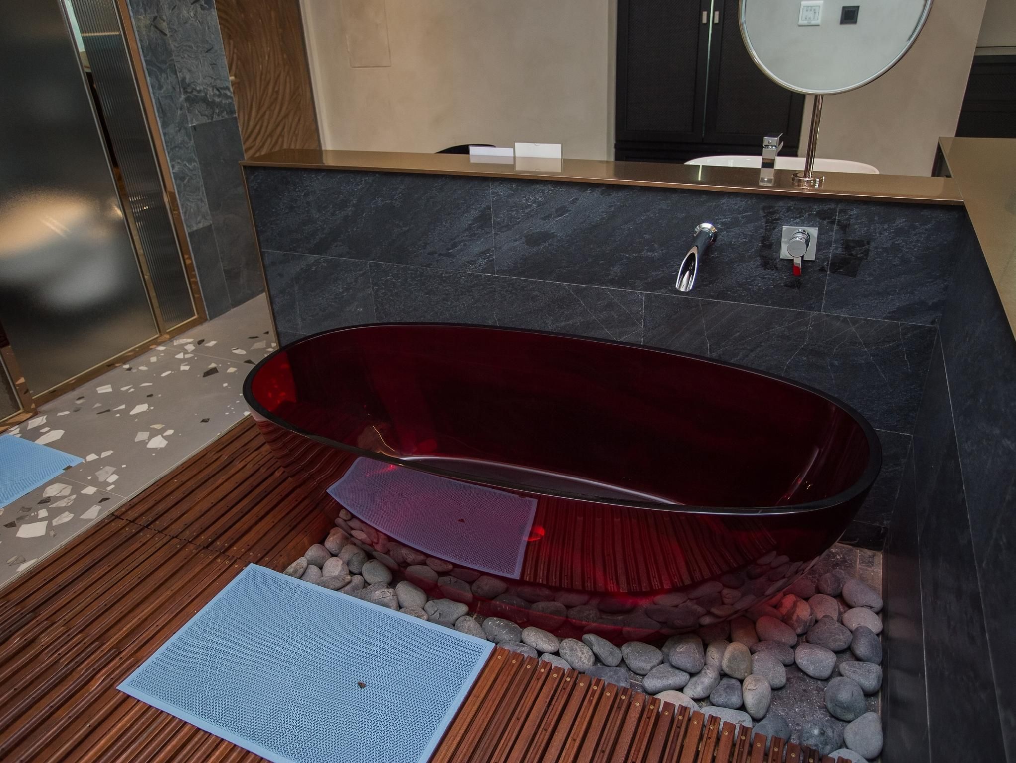 The Forest Museum Classic Deluxe 3