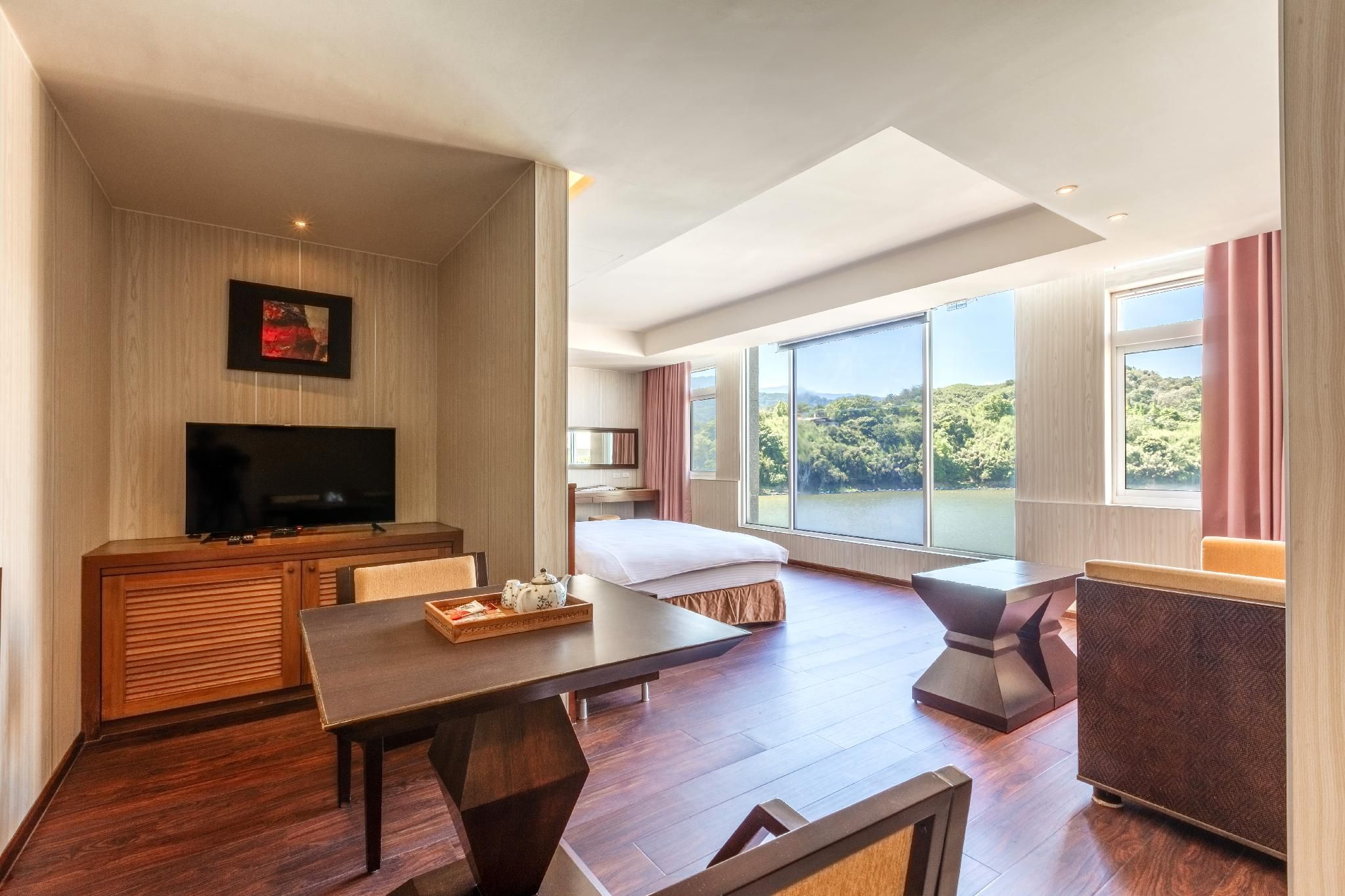 MizuTsukiHotel Premium Lake View Room 2