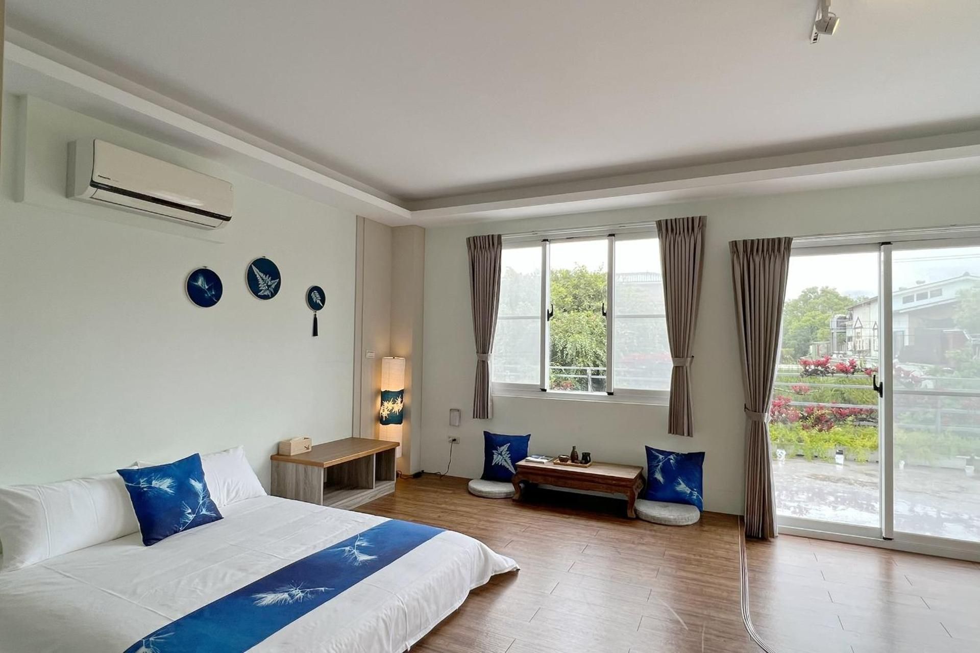 Chih Cha Jyu Double Room with Balcony 2