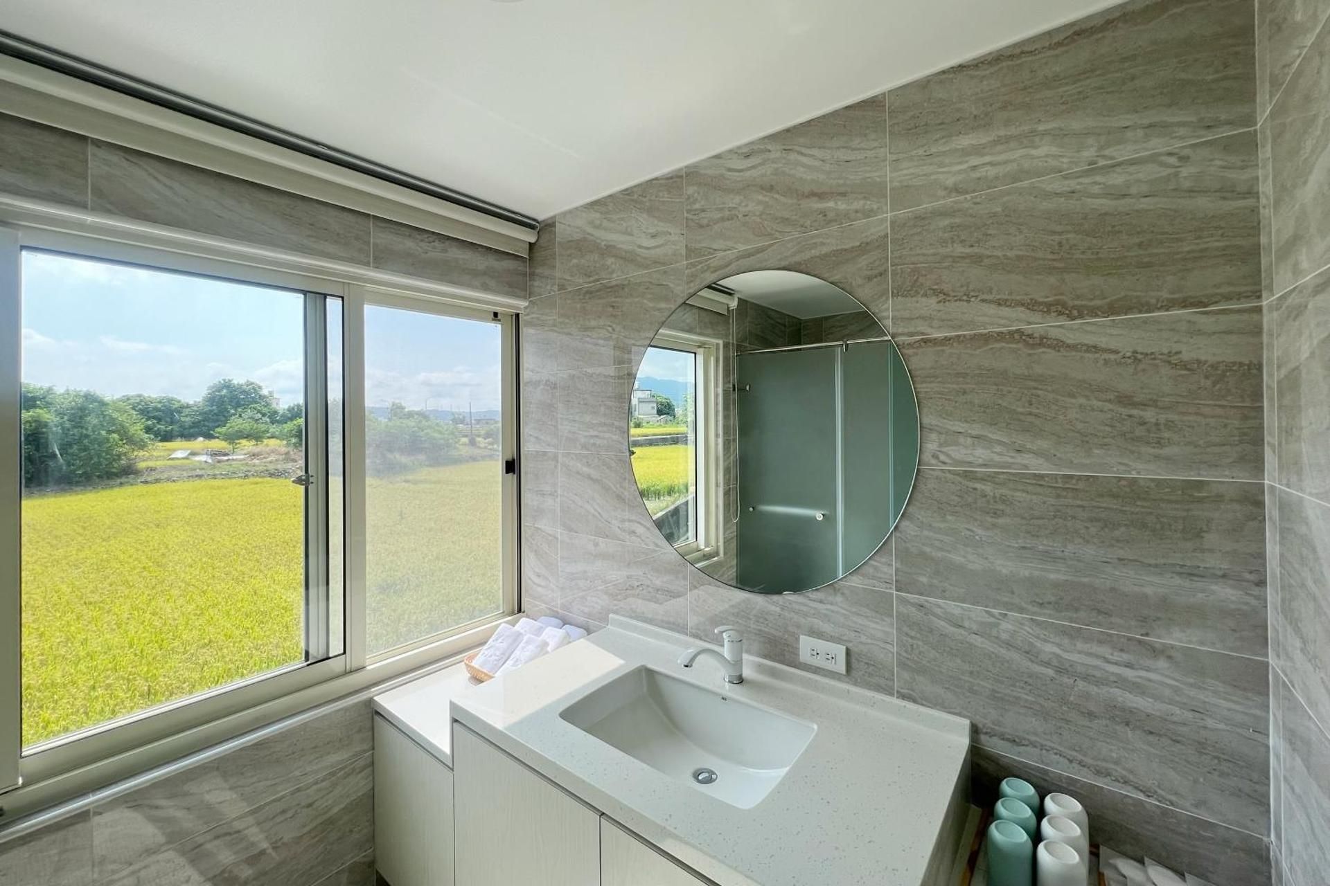 Chih Cha Jyu Family Suite with Balcony