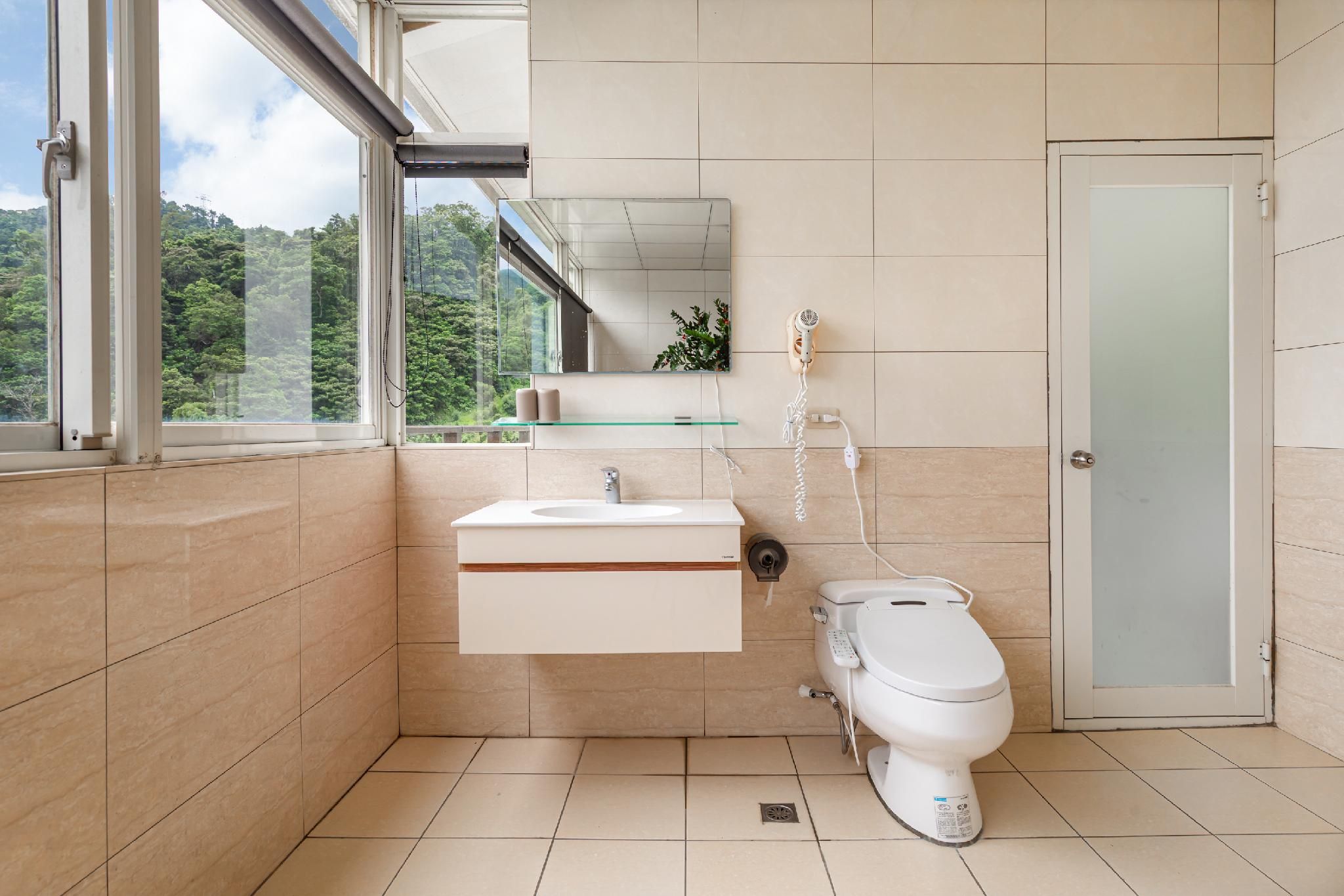 Meitiyuan Hostel Double Room with Mountain View