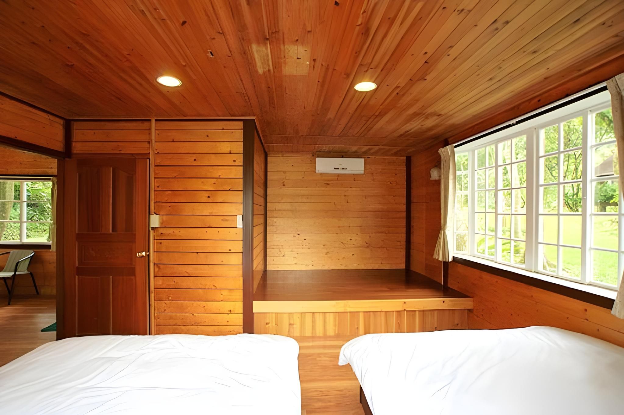 Hemerocallis Country House - Xuancao Forest Homestay Log House with Private Bathroom - No Pets Allowed 2