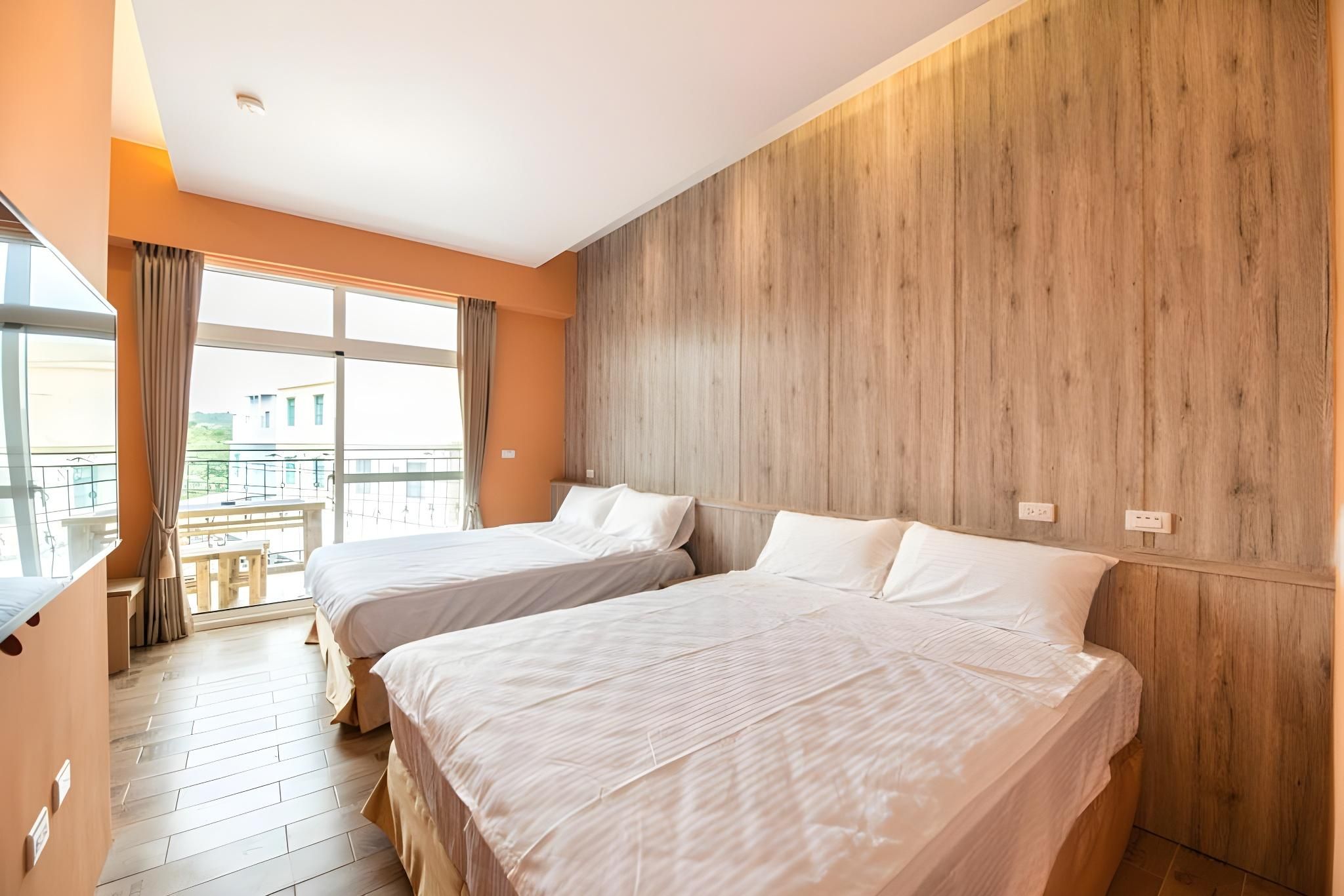 Quad Room