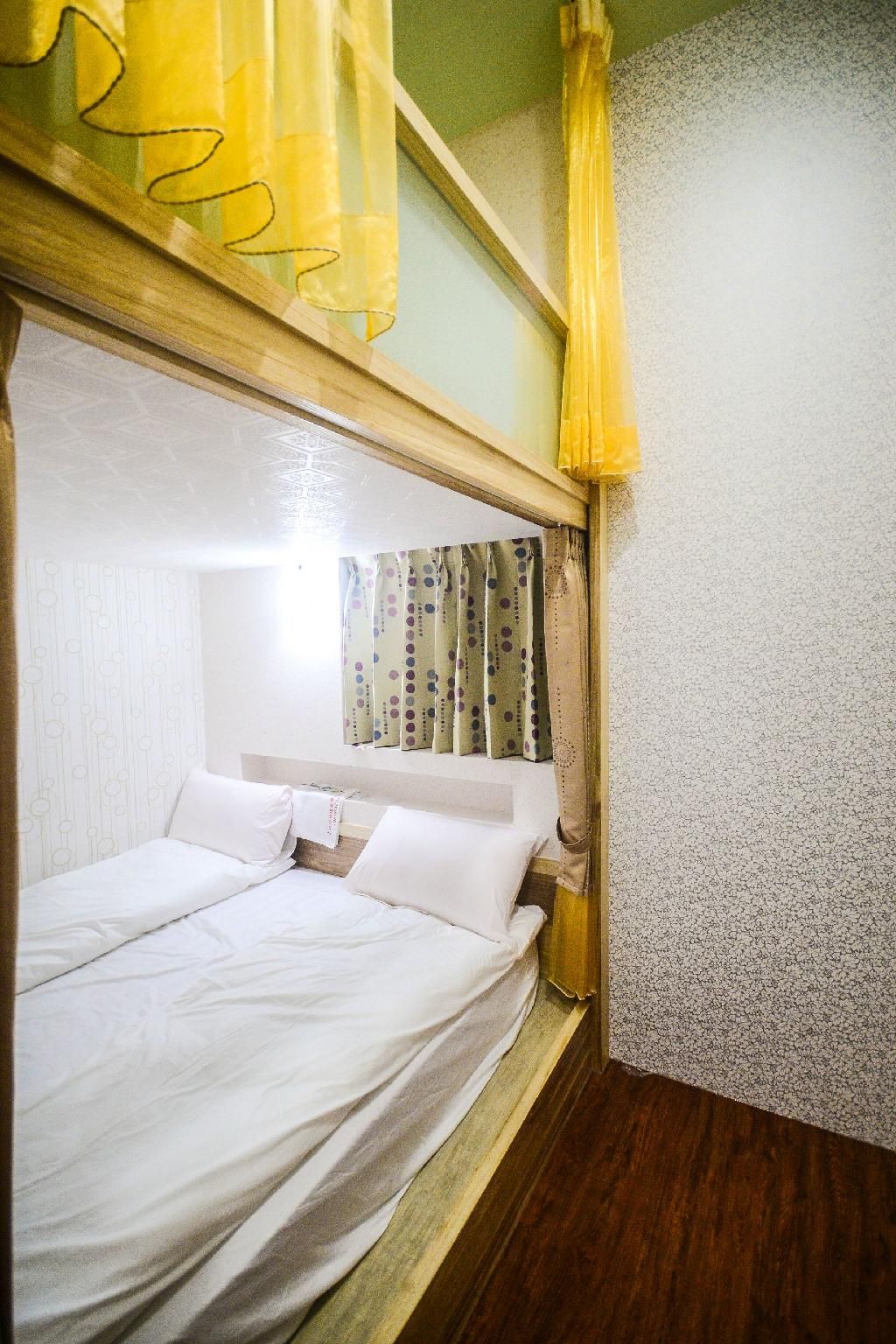 8 People in 4-Bunk-Bed Dormitory - Mixed 2F