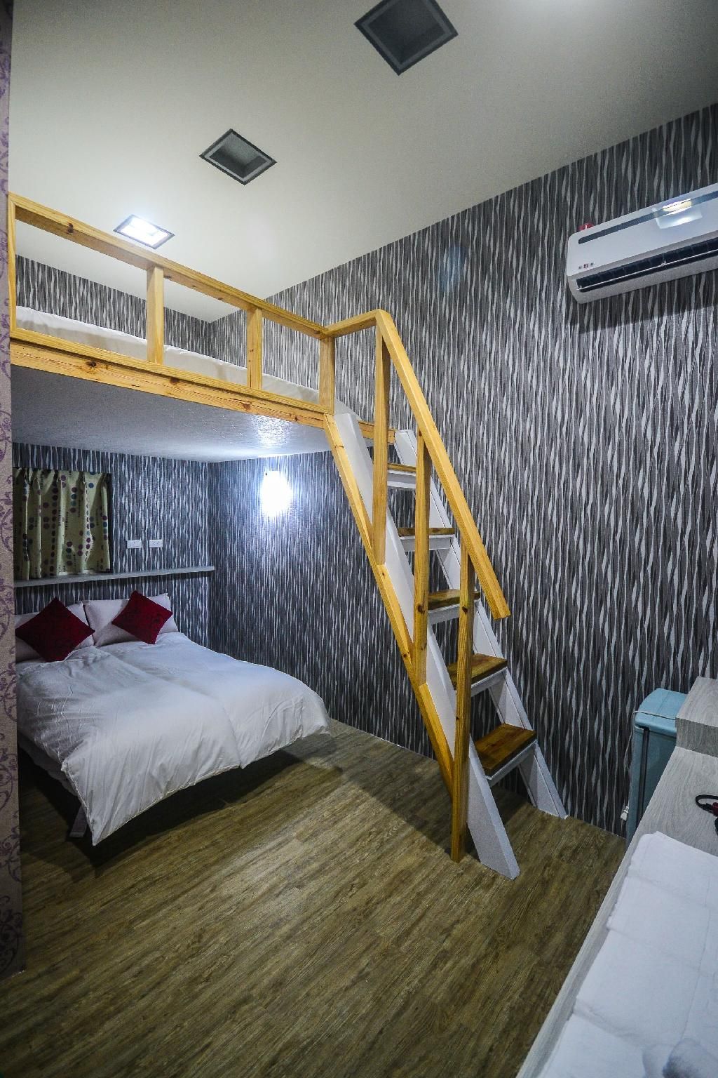 Quadruple Room with Bathroom