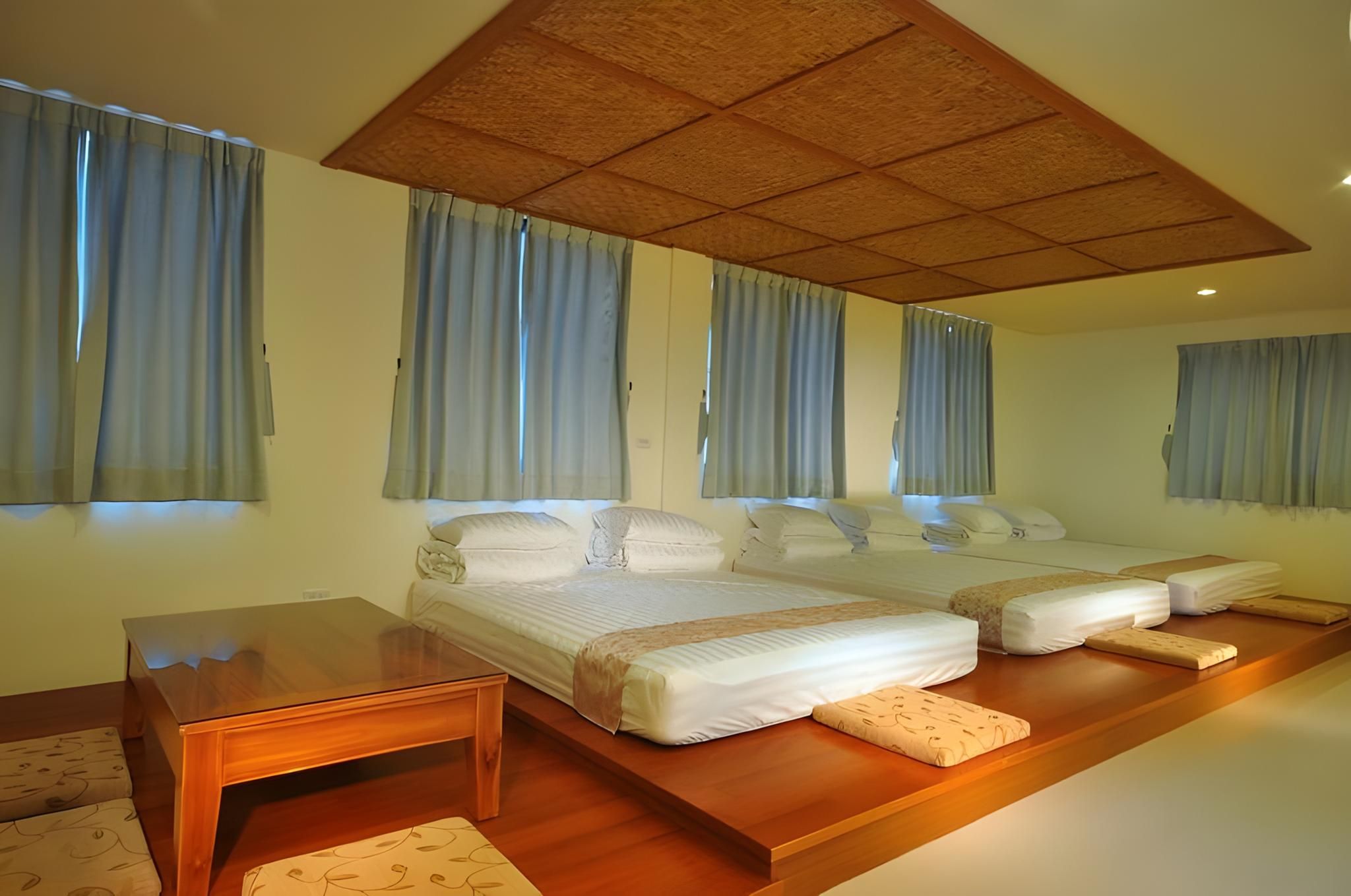 Japanese Style Room for 6 People - Non-Smoking