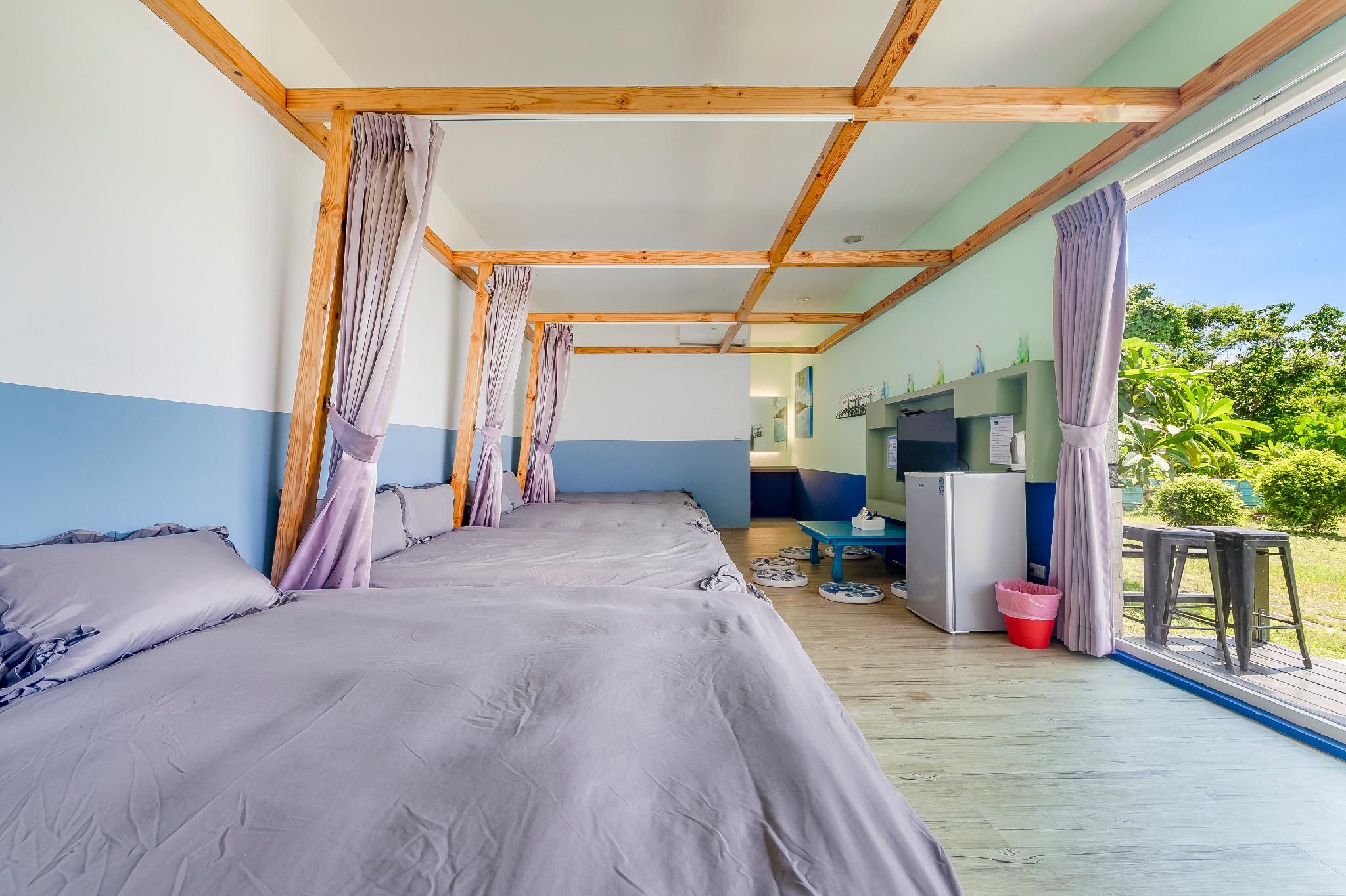 Family Room with Sea View