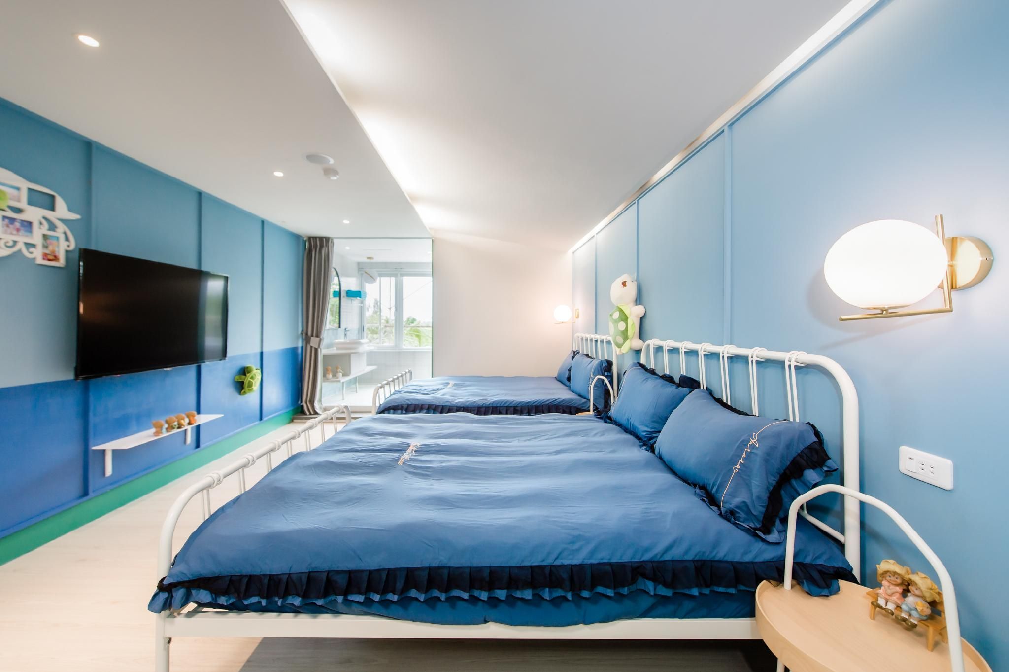 Happiness Pink B&B Ocean View Quadruple Room