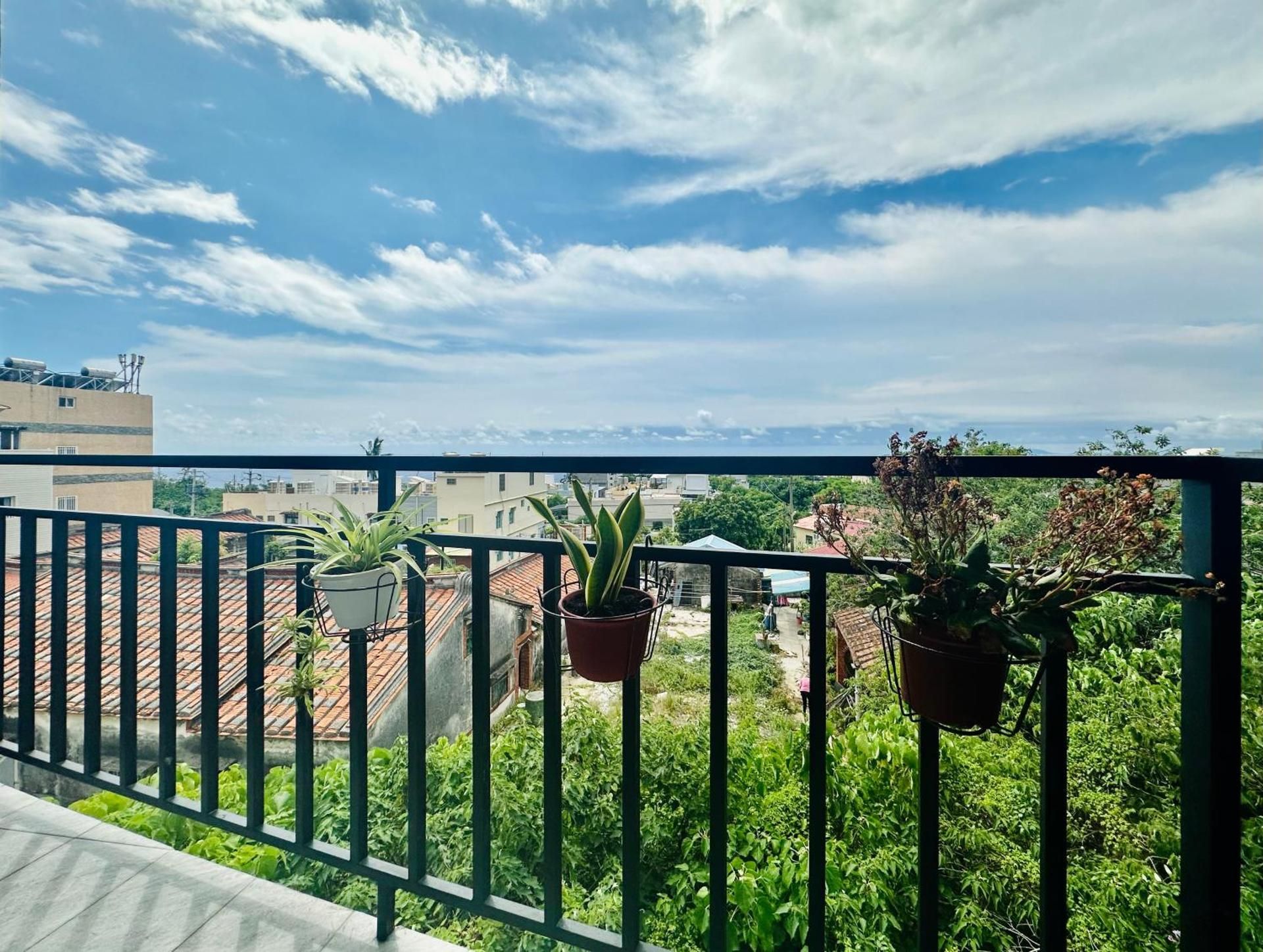 Weizhi Hotel Sea View Double Room with Terrace 2