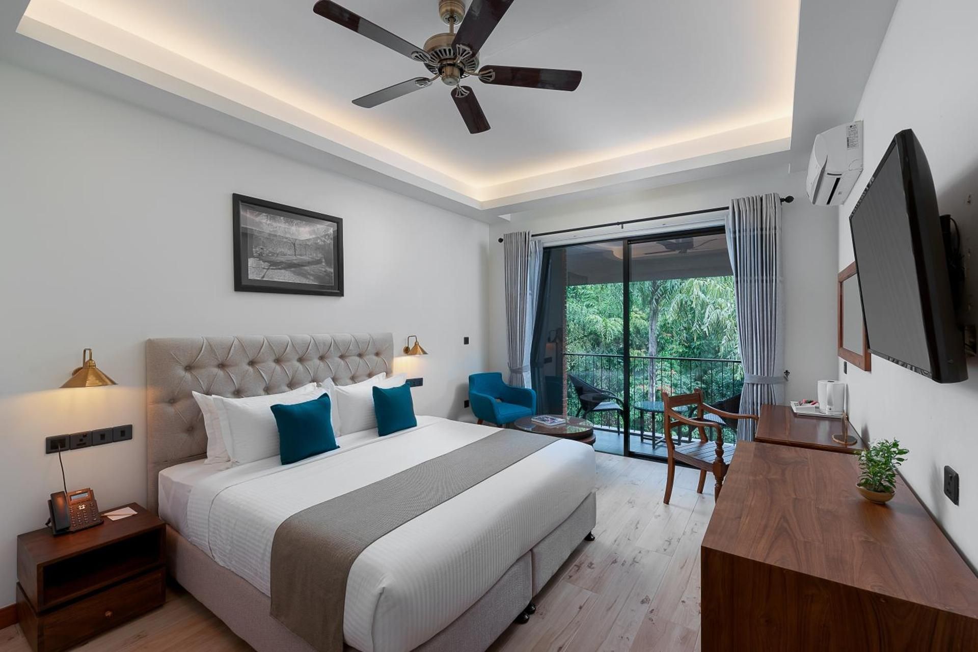 Double Room with Mountain View