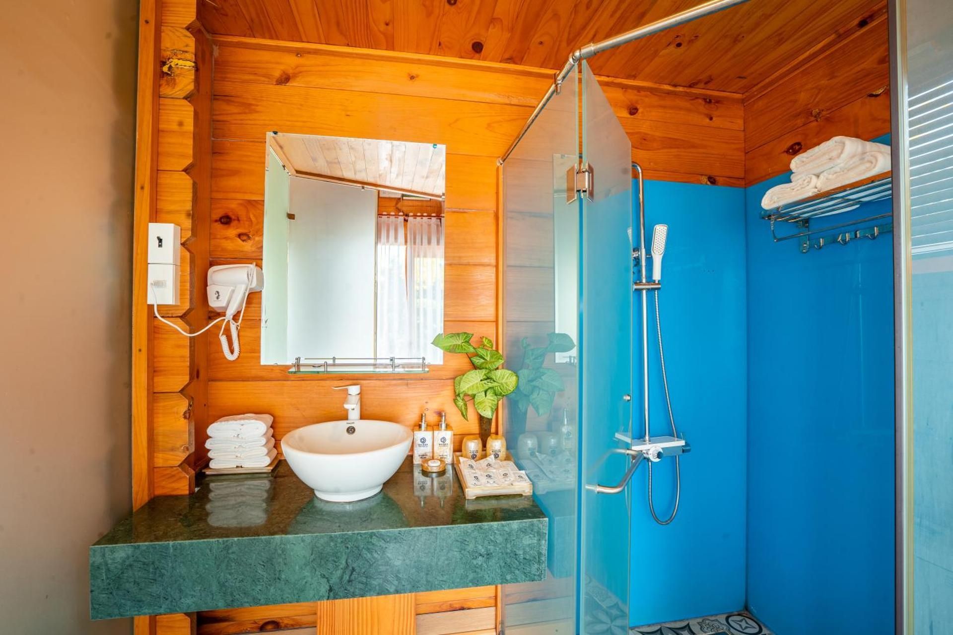 Tea Resort Deluxe Family Balcony 2