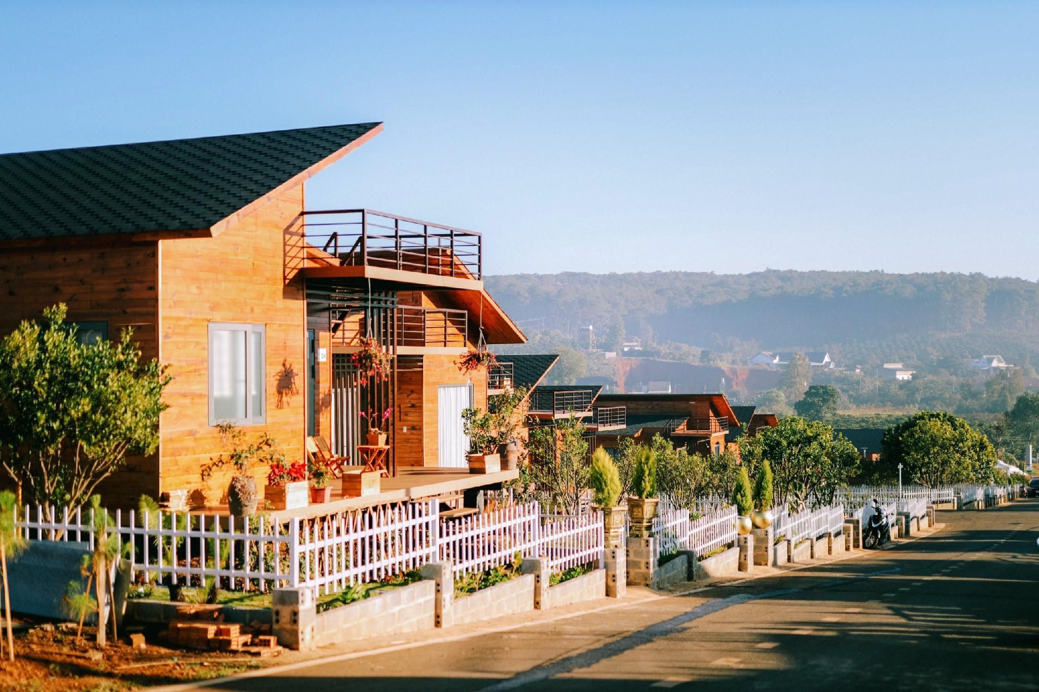 The Tropicana B'la Village