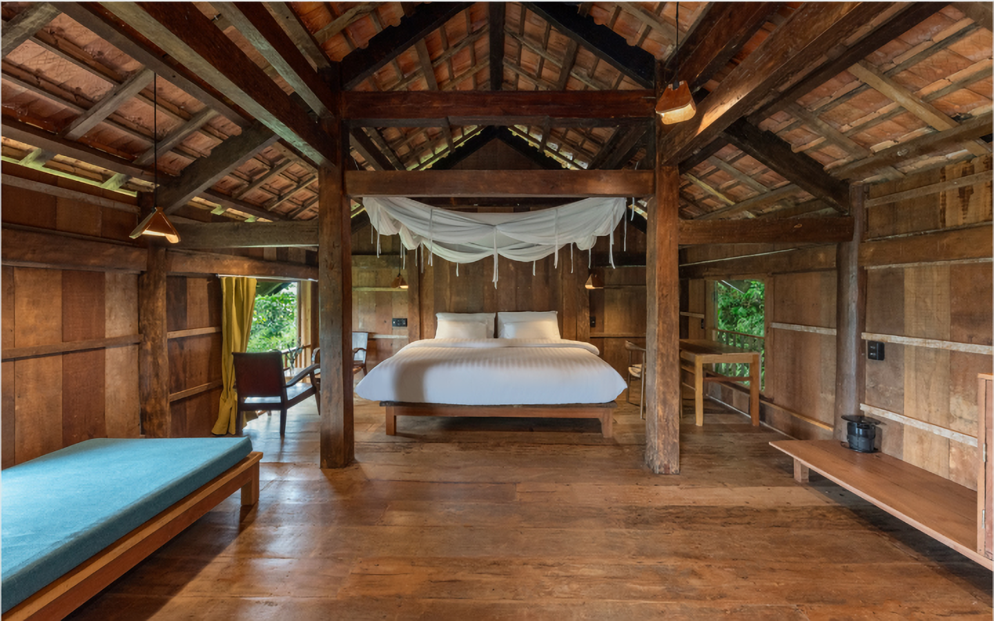 Cao Lan Hamlet Family Executive