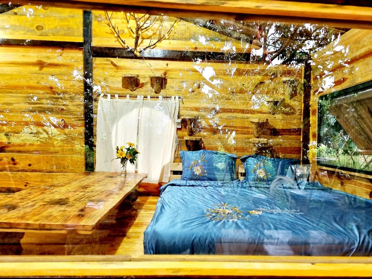 Bungalow with Balcony