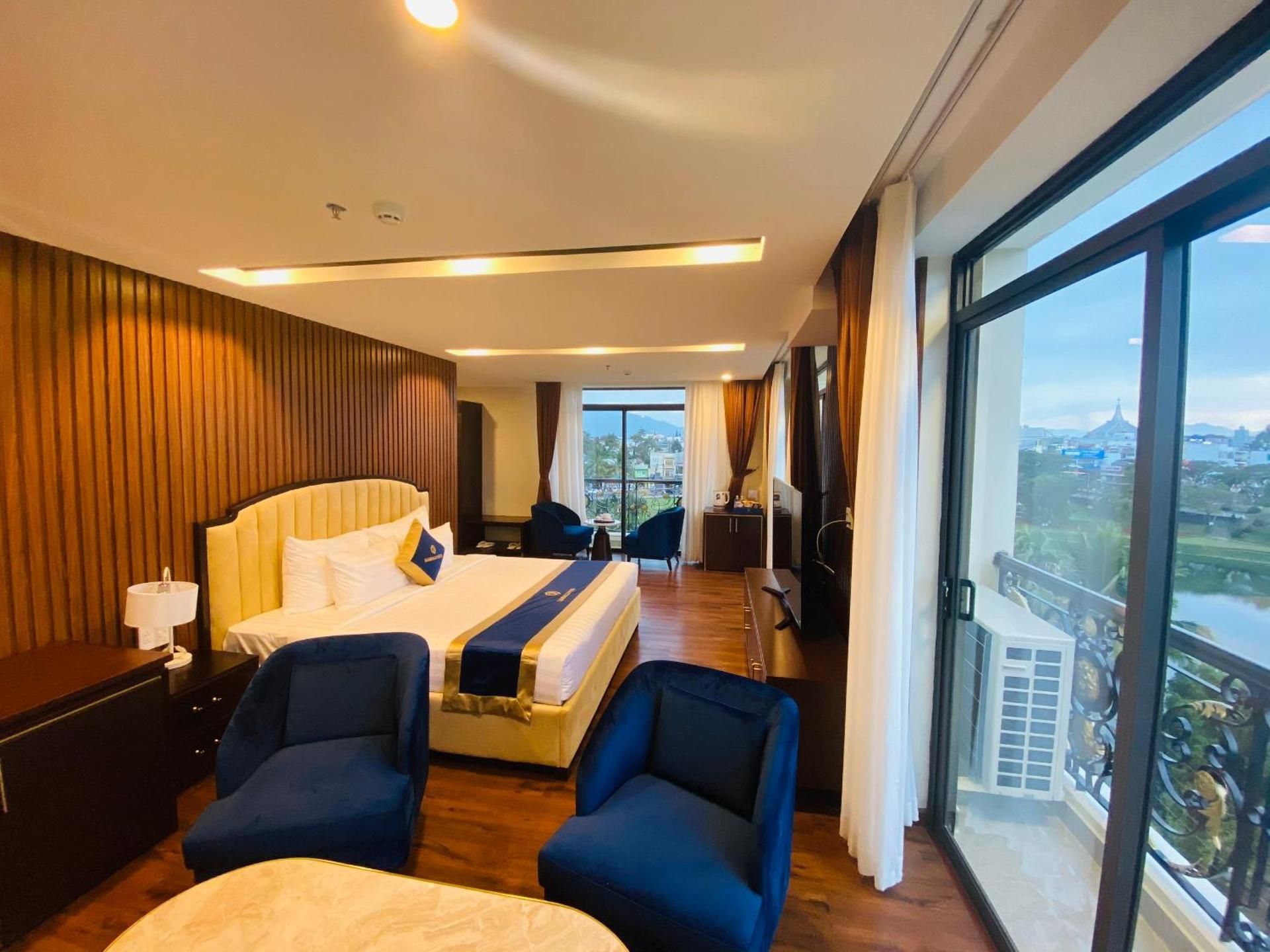 SANDALS VISTA Queen 3