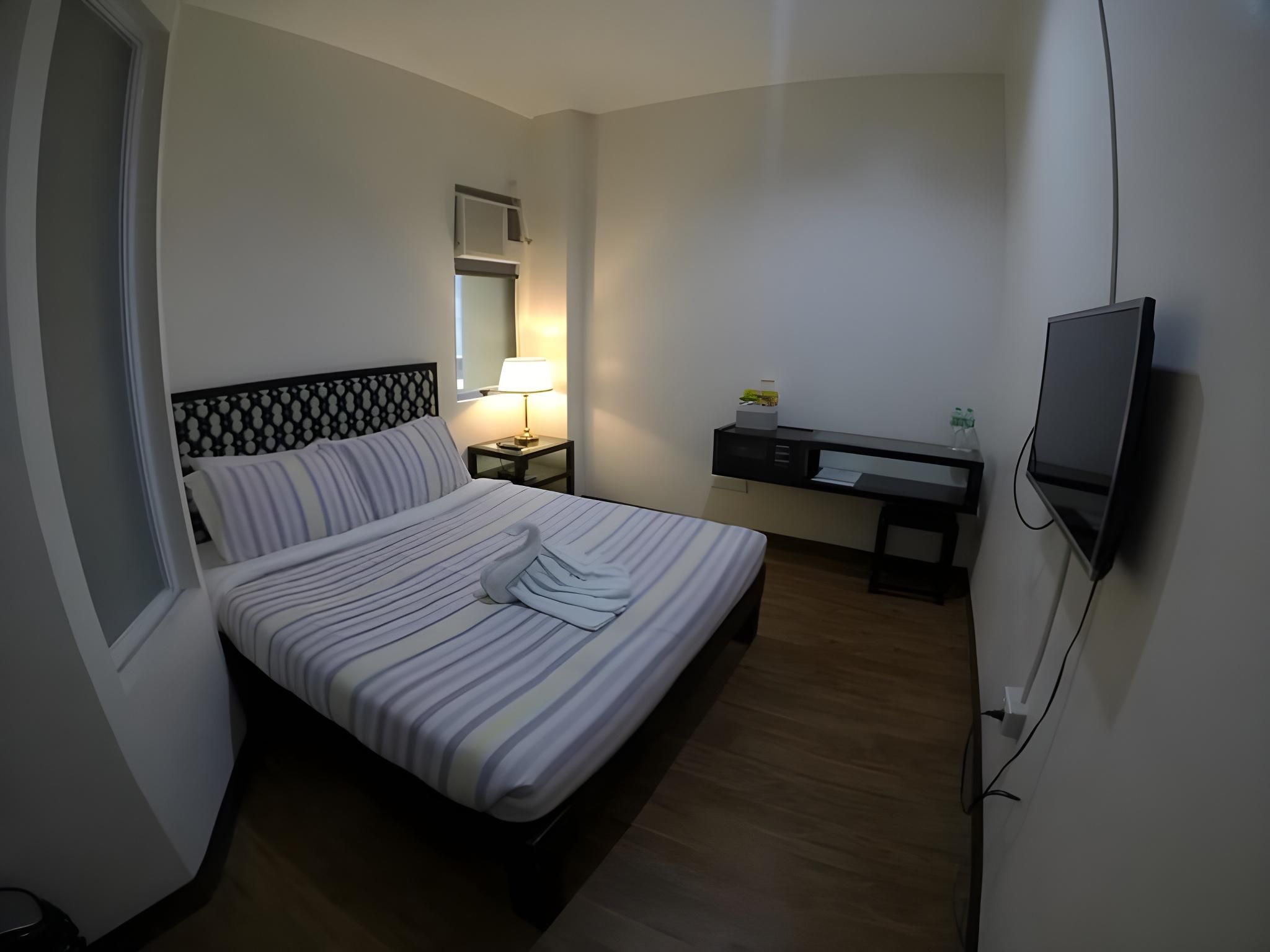 Citilink Hotel Standard Queen Room 2