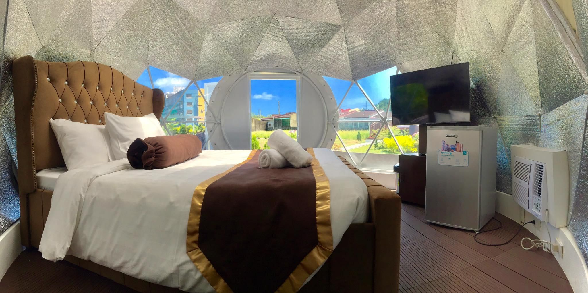 Dome Tent with with Queen or Single Bed - Bed Type Randomly Assigned