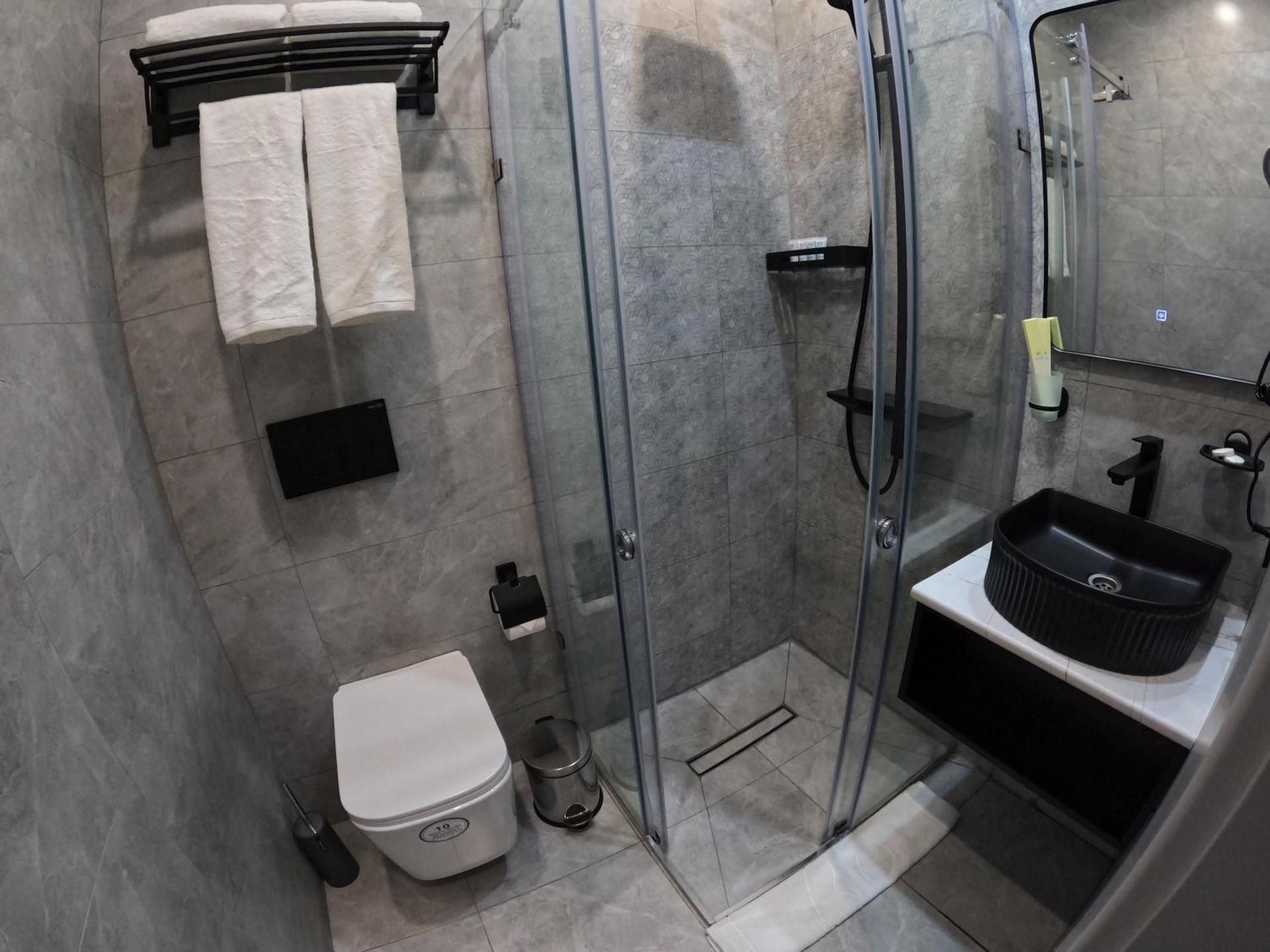 Superior King Suite