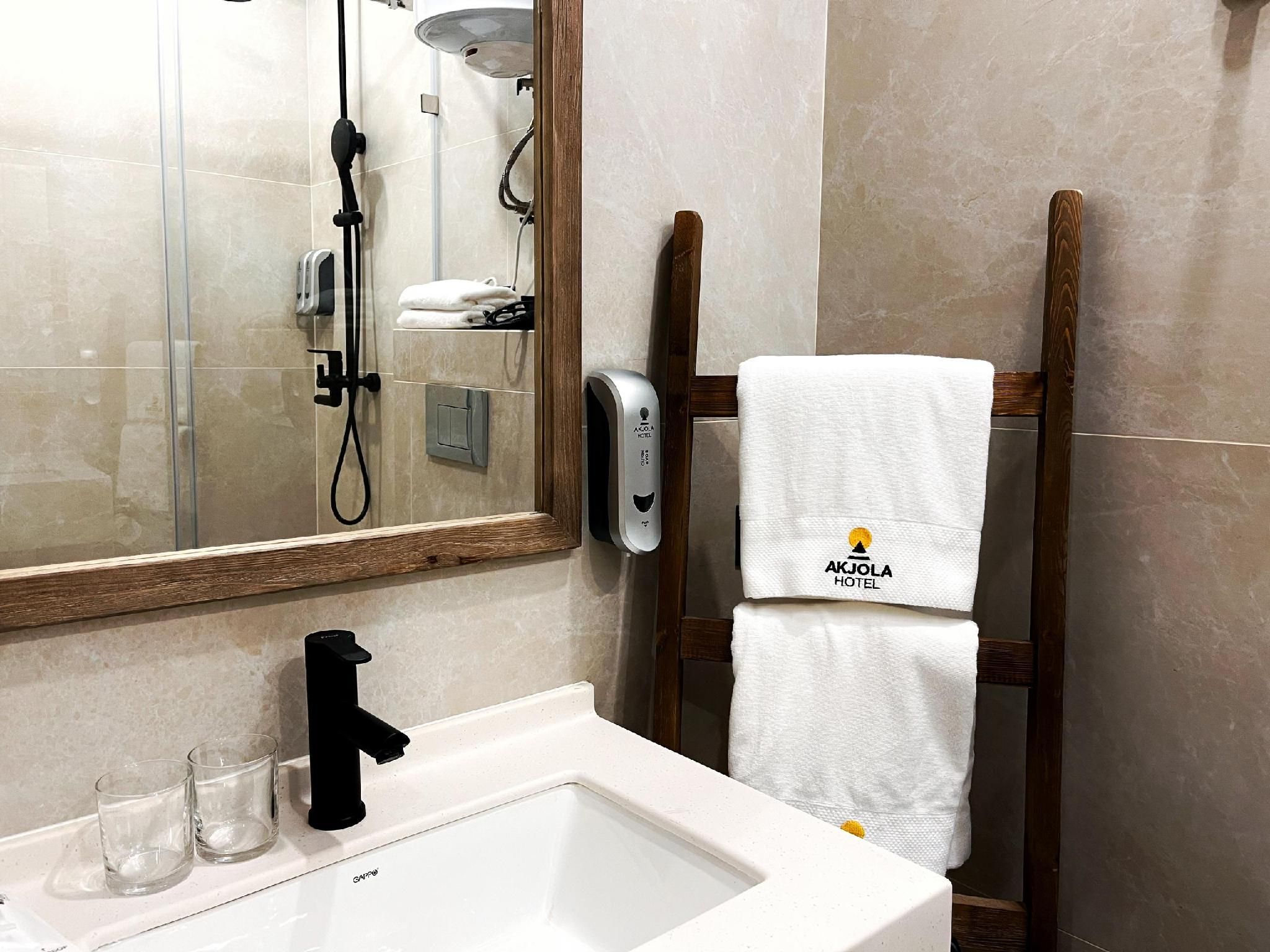 Single Standard Room