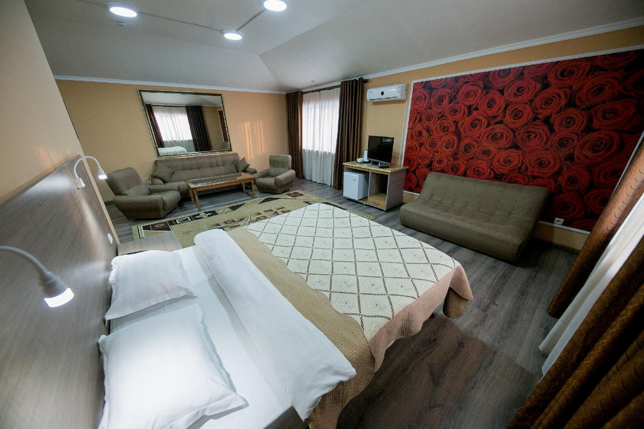 Junior Suite with King Bed