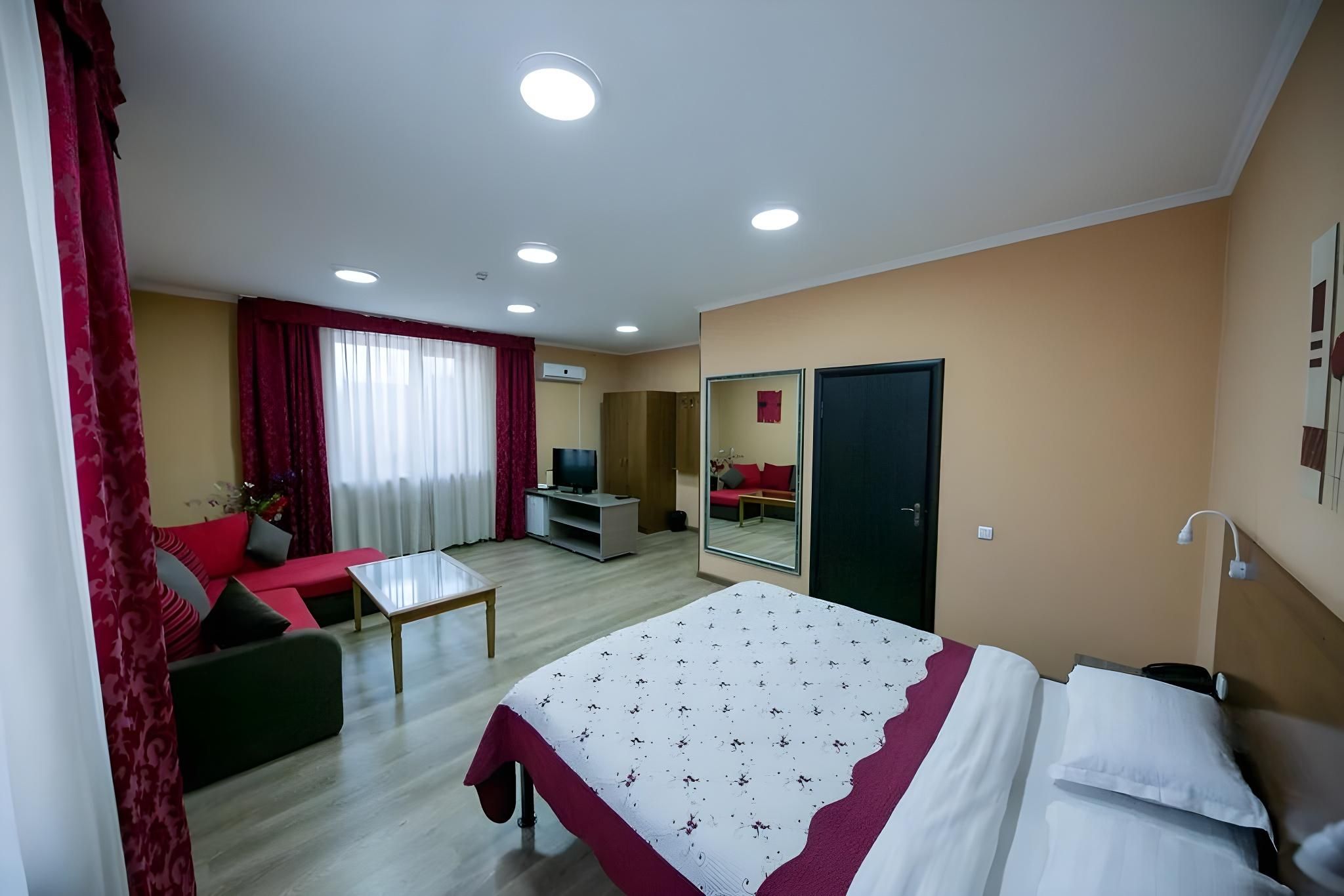 Junior Suite with King Bed