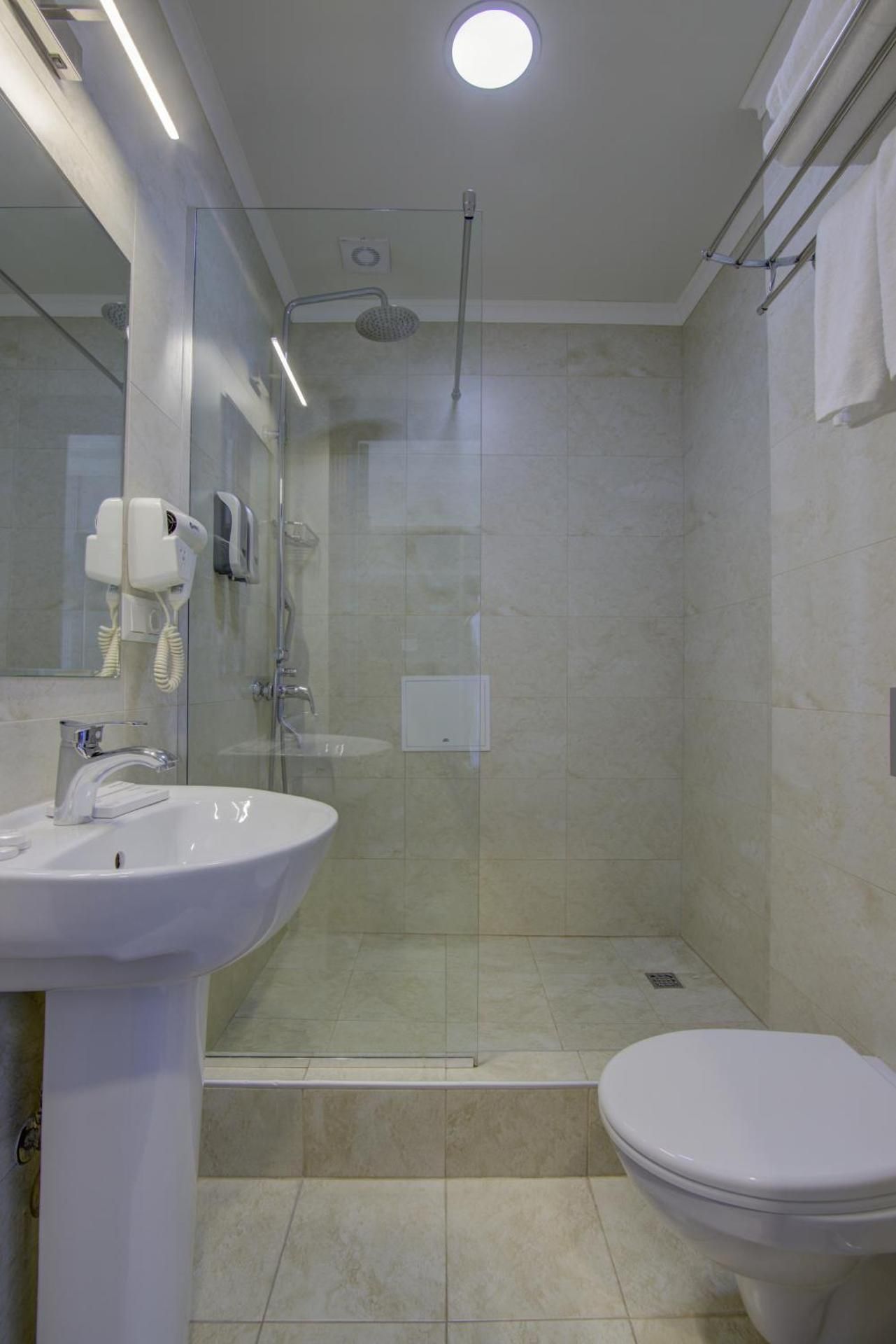 Resident Hotel Bishkek Deluxe 3