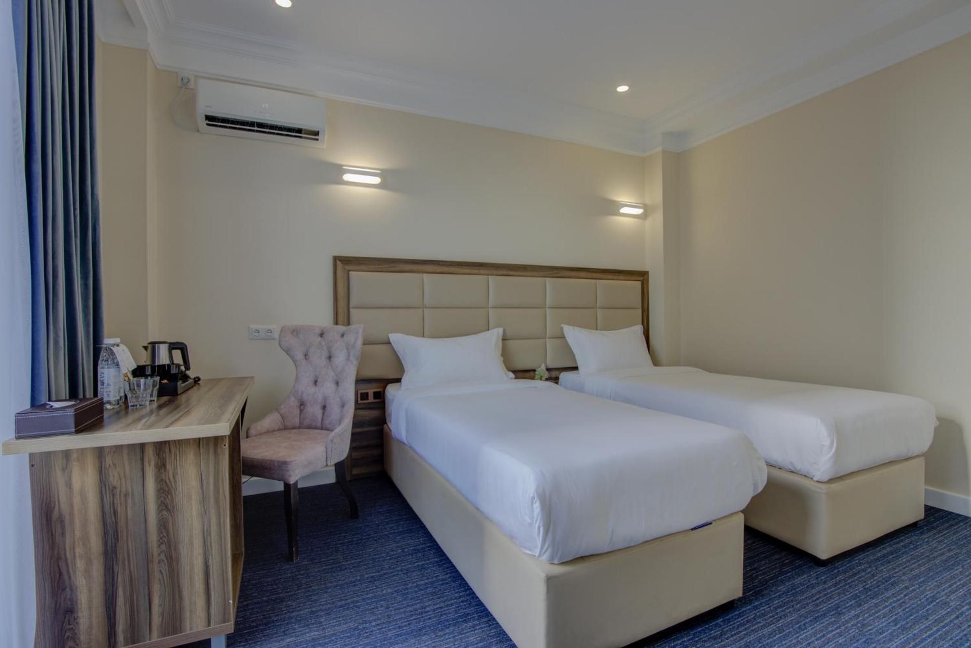 Resident Hotel Bishkek Twin Room with Private Bathroom